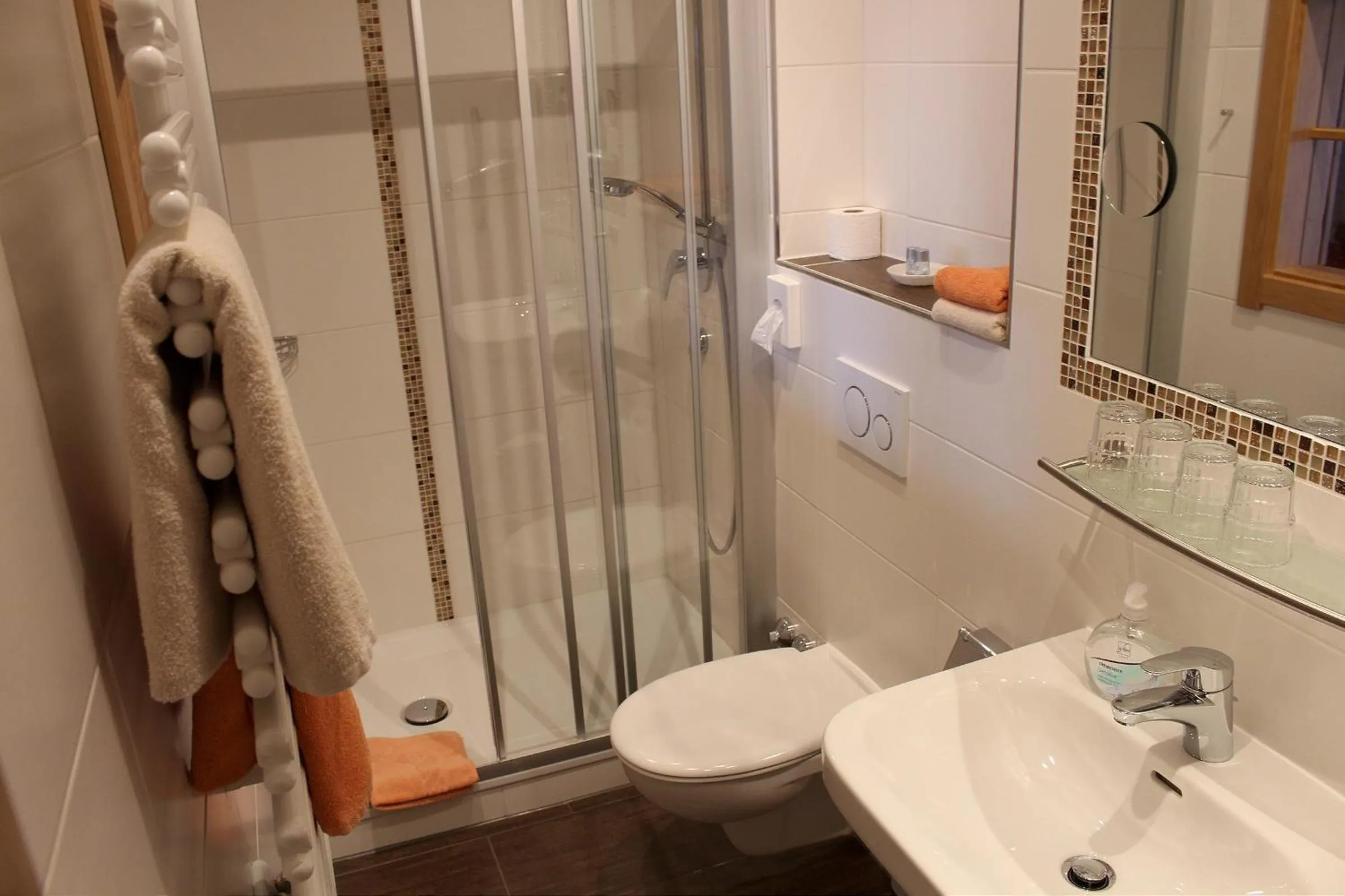 Bathroom in Gästehaus Baltram