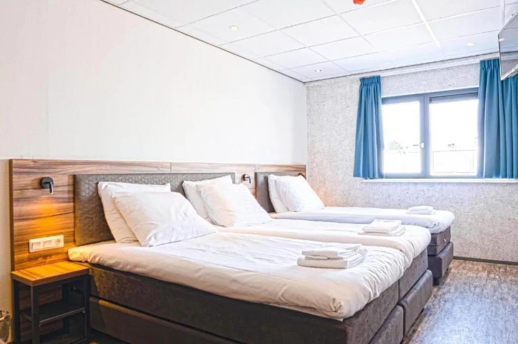 Bed in Harbour Hotel IJmuiden