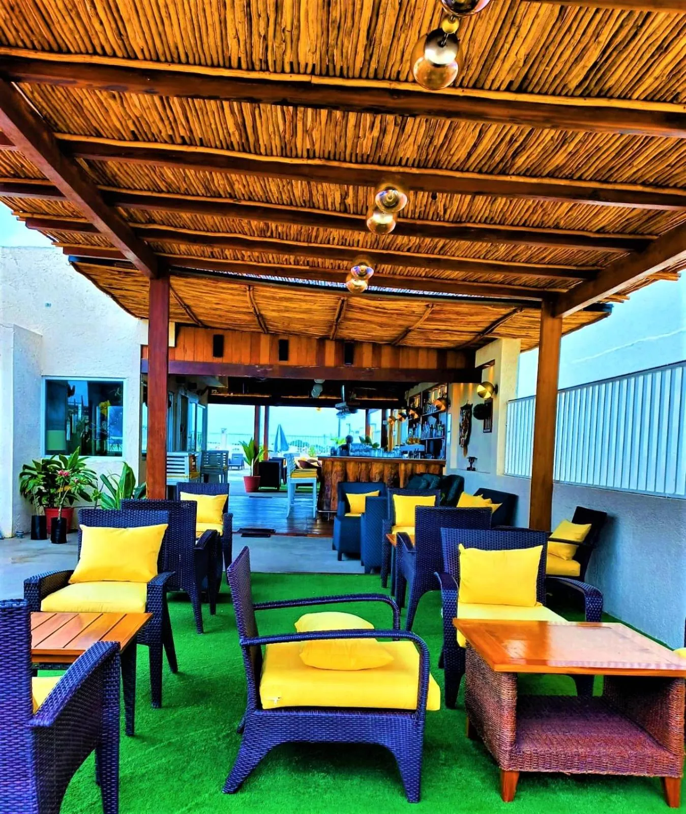 Lounge or bar in Hotel 12 BEES by Kavia