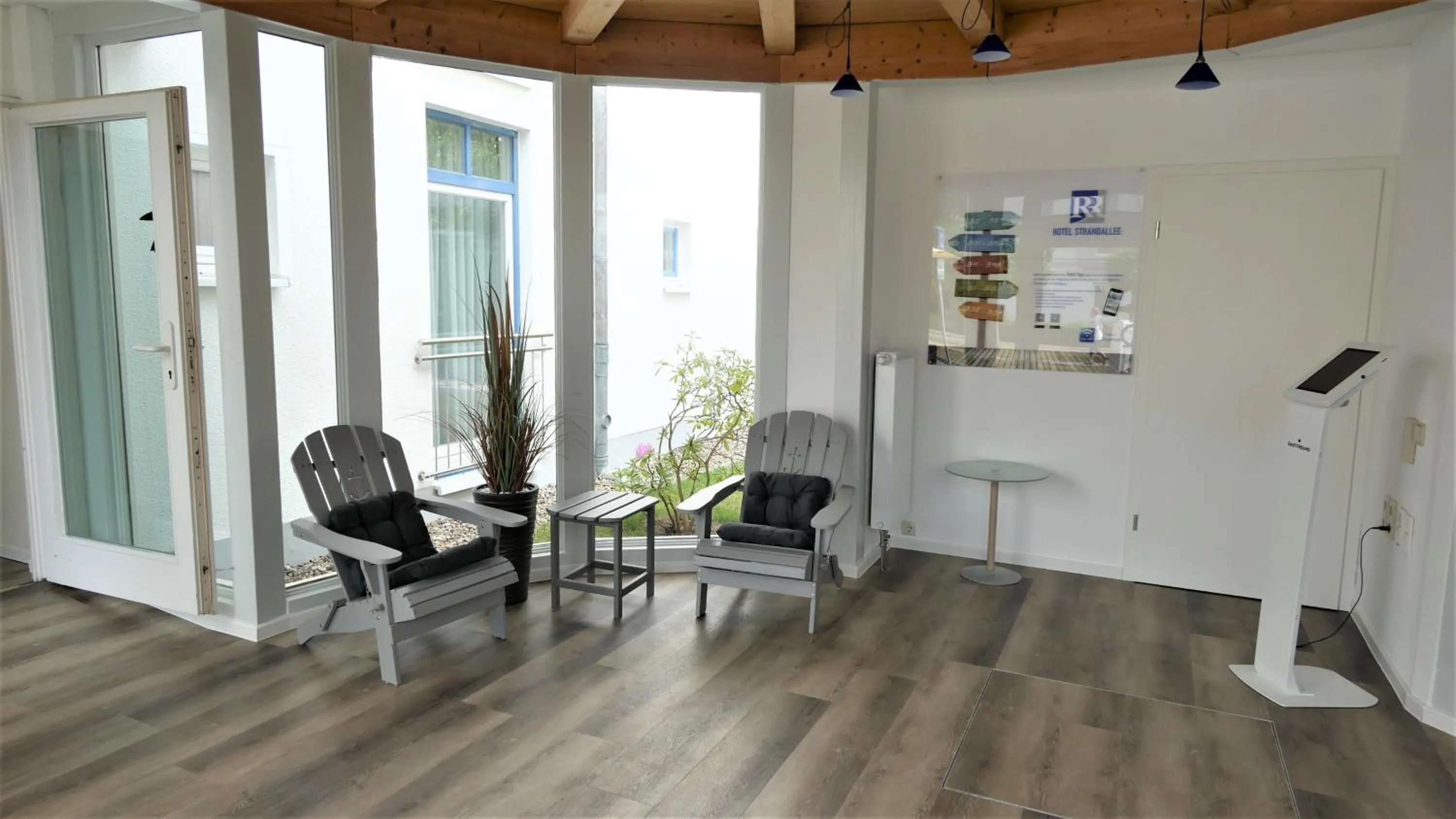 Property building in R&R Hotel Strandallee