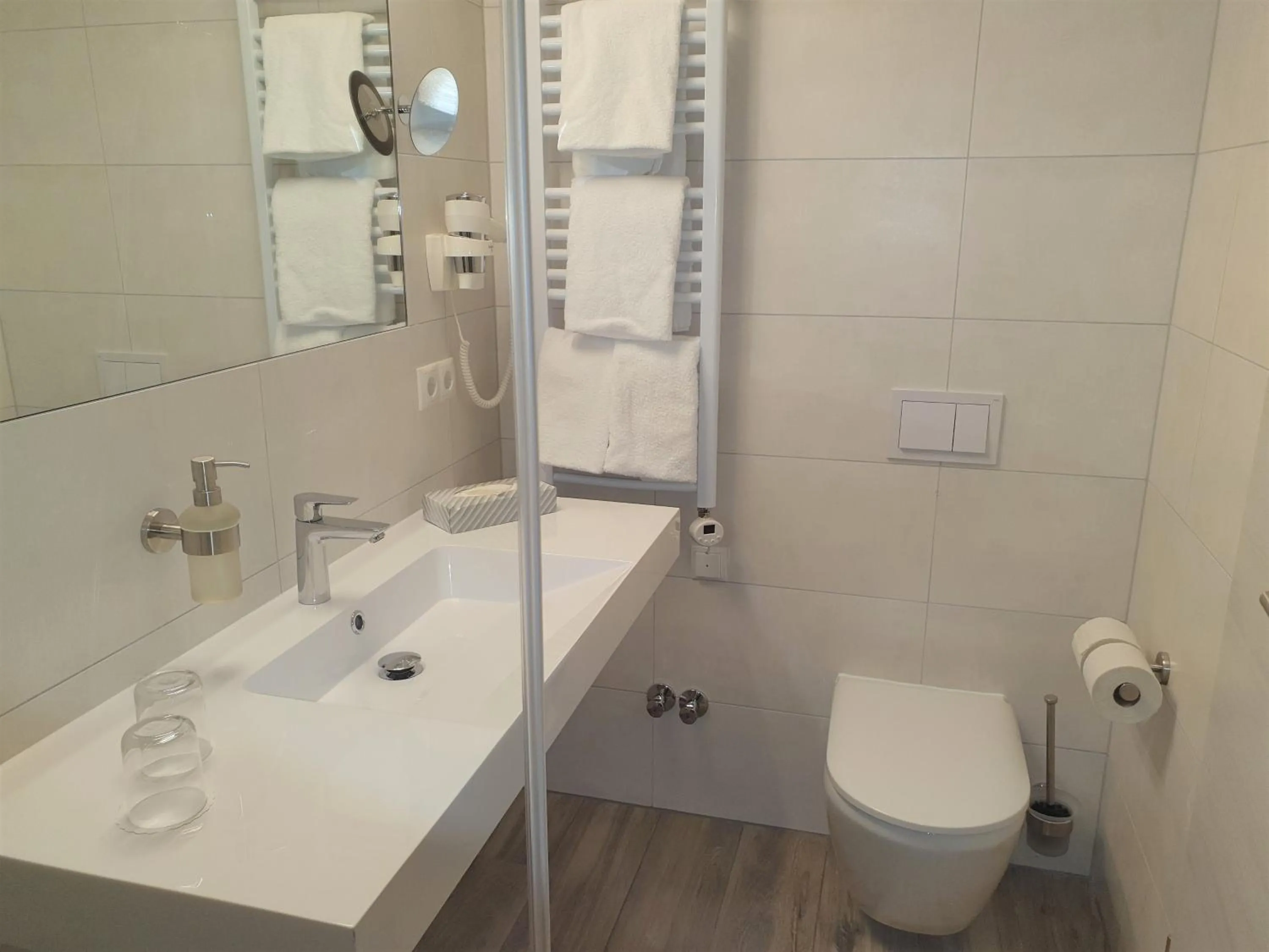 Toilet in R&R Hotel Strandallee