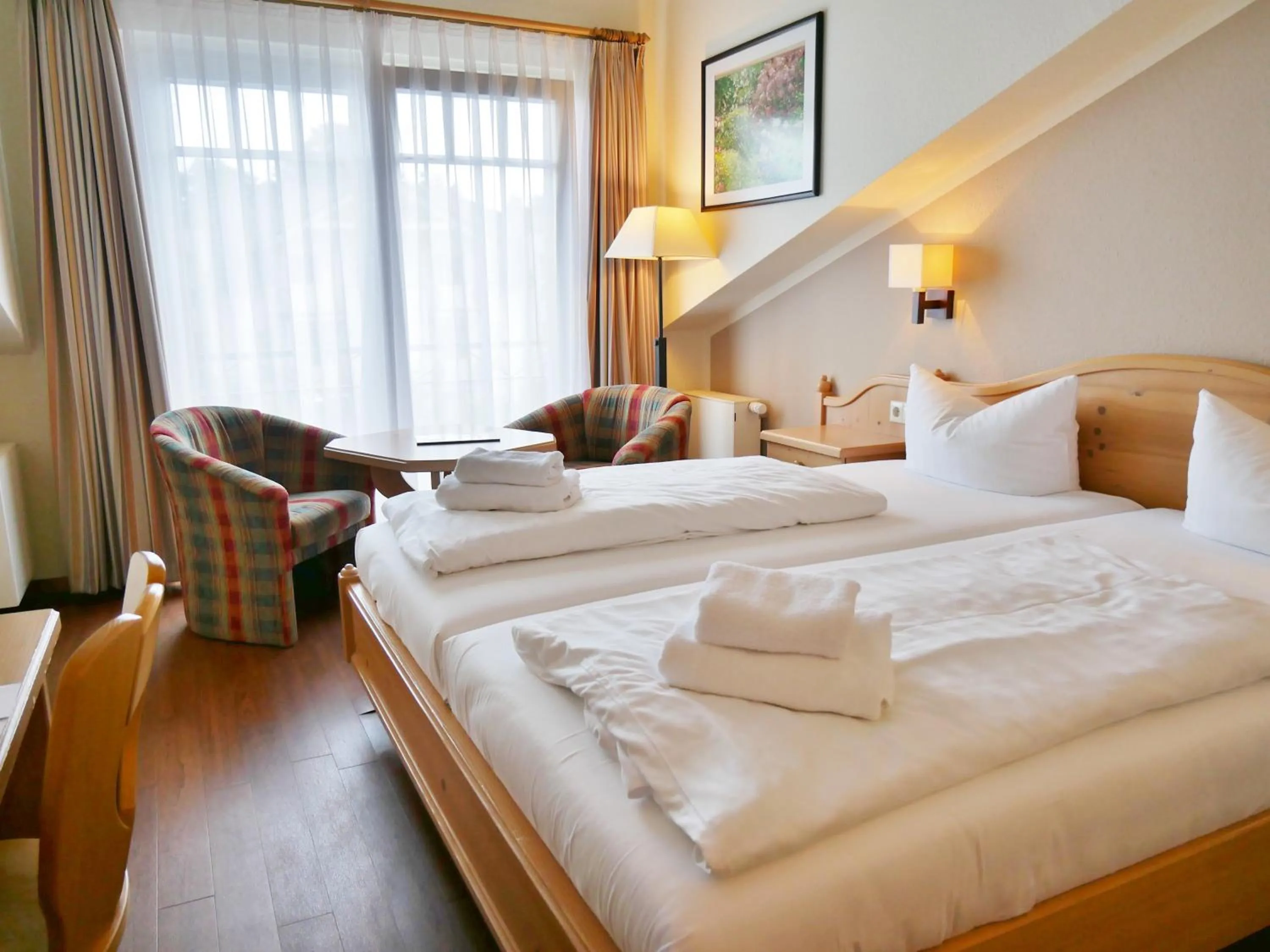 Photo of the whole room, Bed in R&R Hotel Strandallee