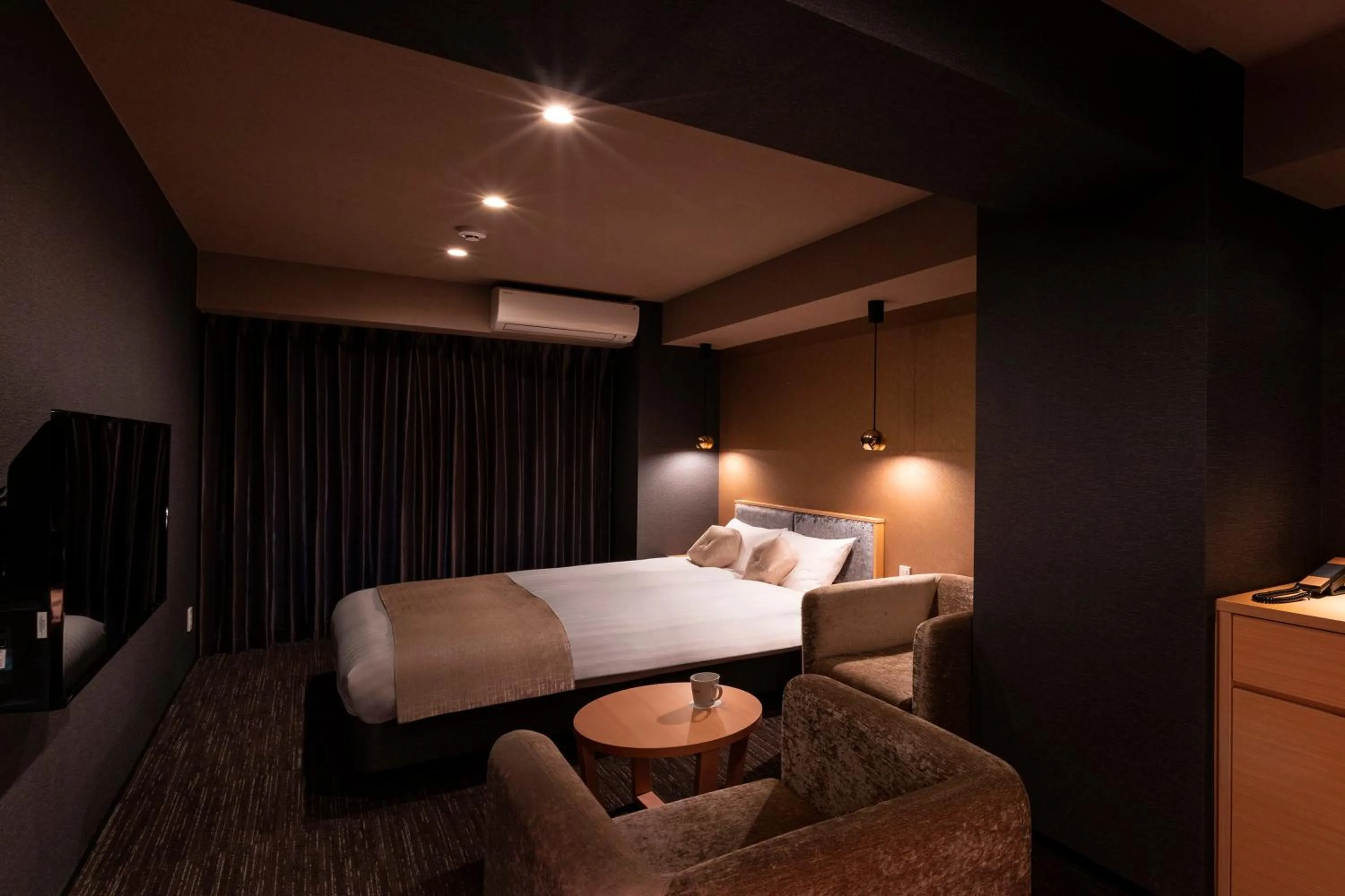 Bed in Rinn Horikawa Gojo