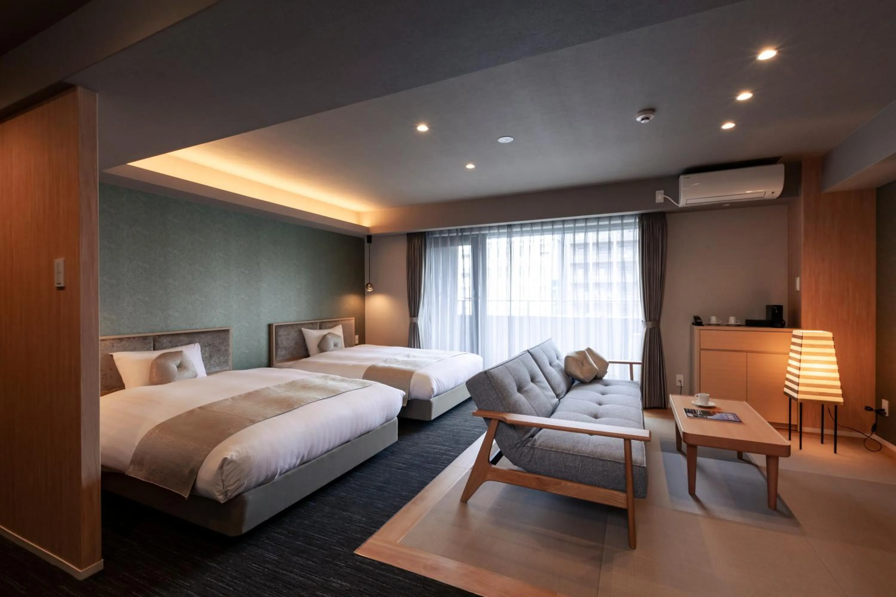 Photo of the whole room, Bed in Rinn Horikawa Gojo