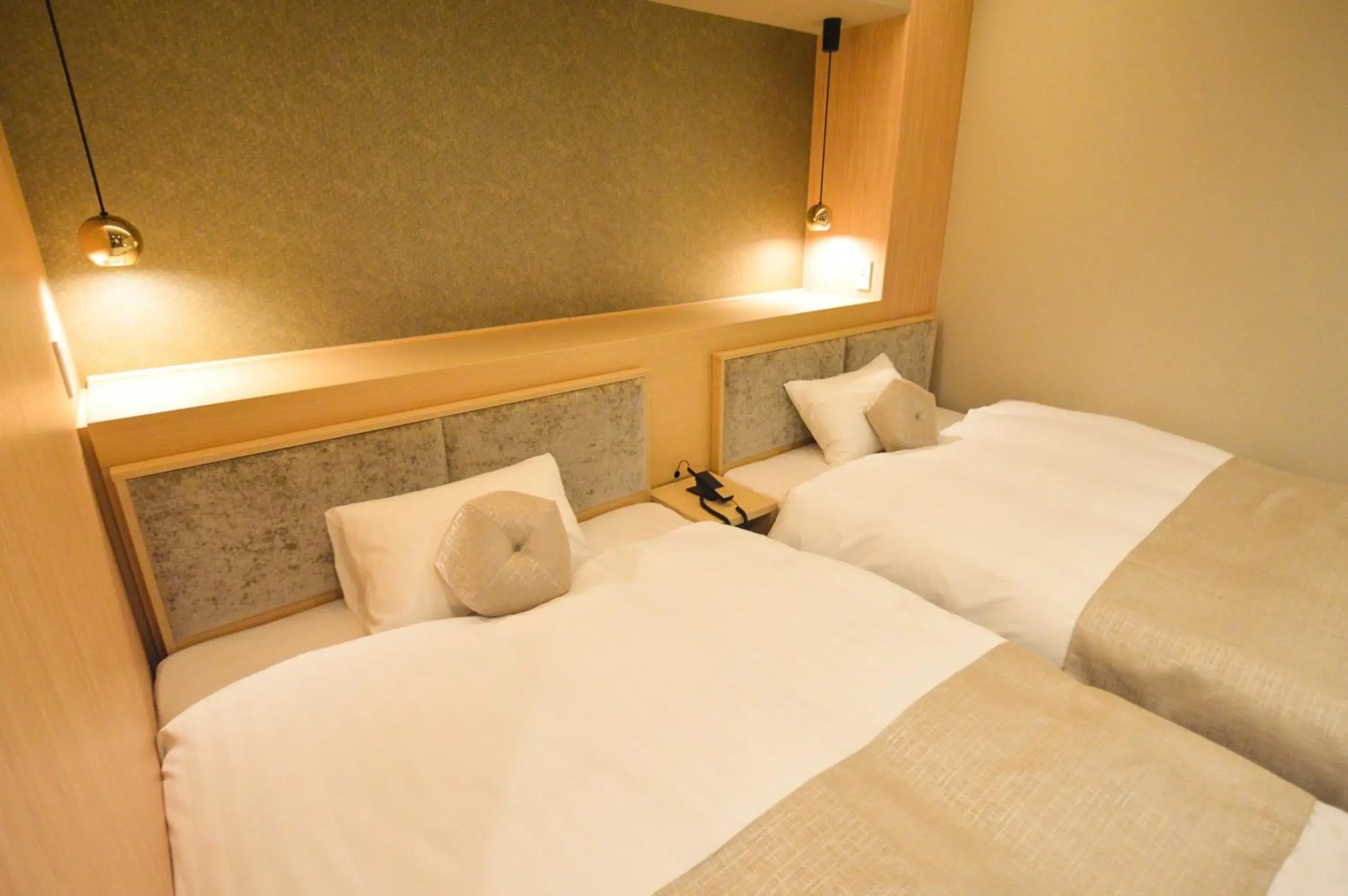 Bed in Rinn Horikawa Gojo Bed in Rinn Horikawa Gojo