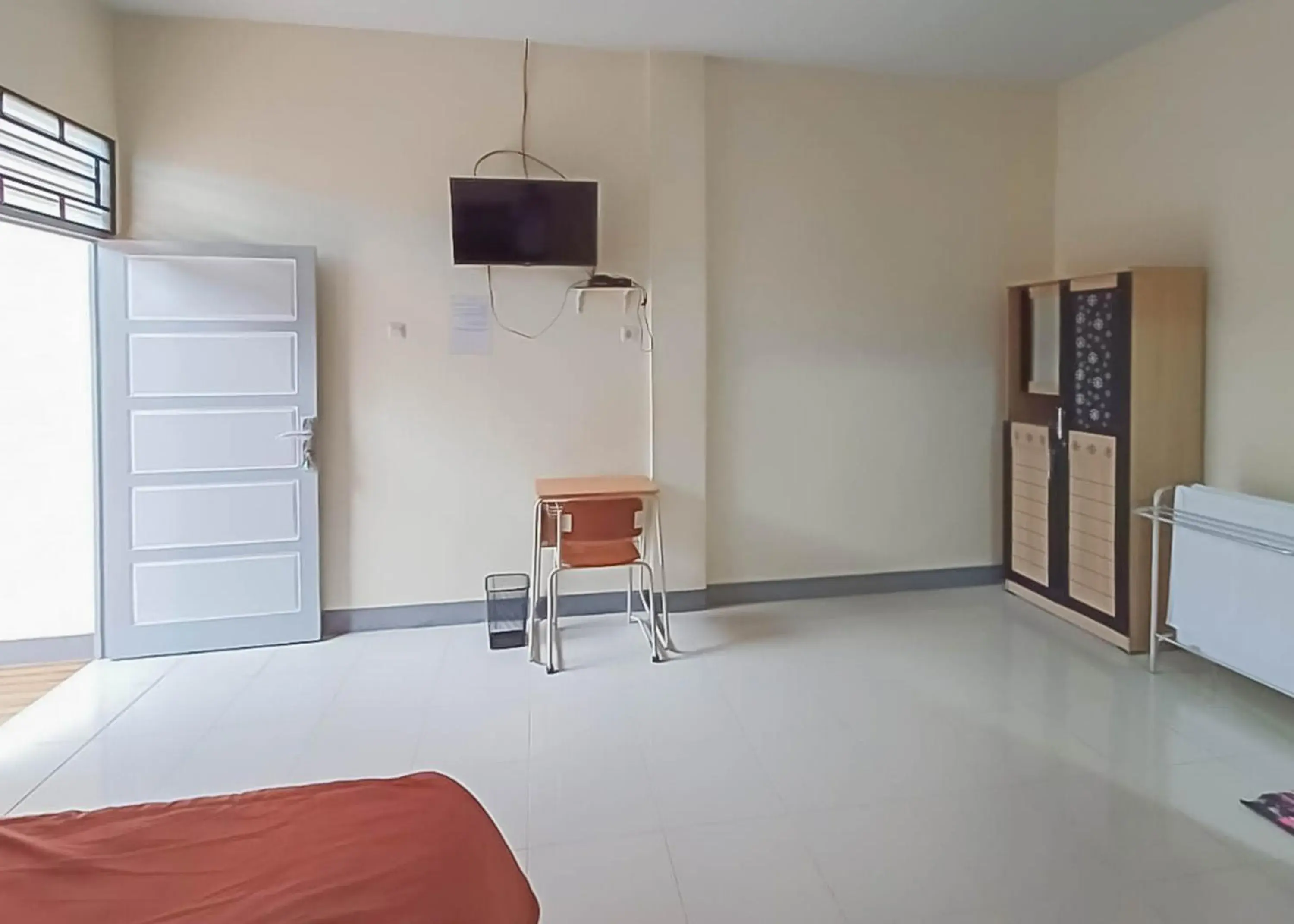 Single Room - single occupancy in Verisha Inn Singkawang RedPartner Single Room - single occupancy in Verisha Inn Singkawang RedPartner