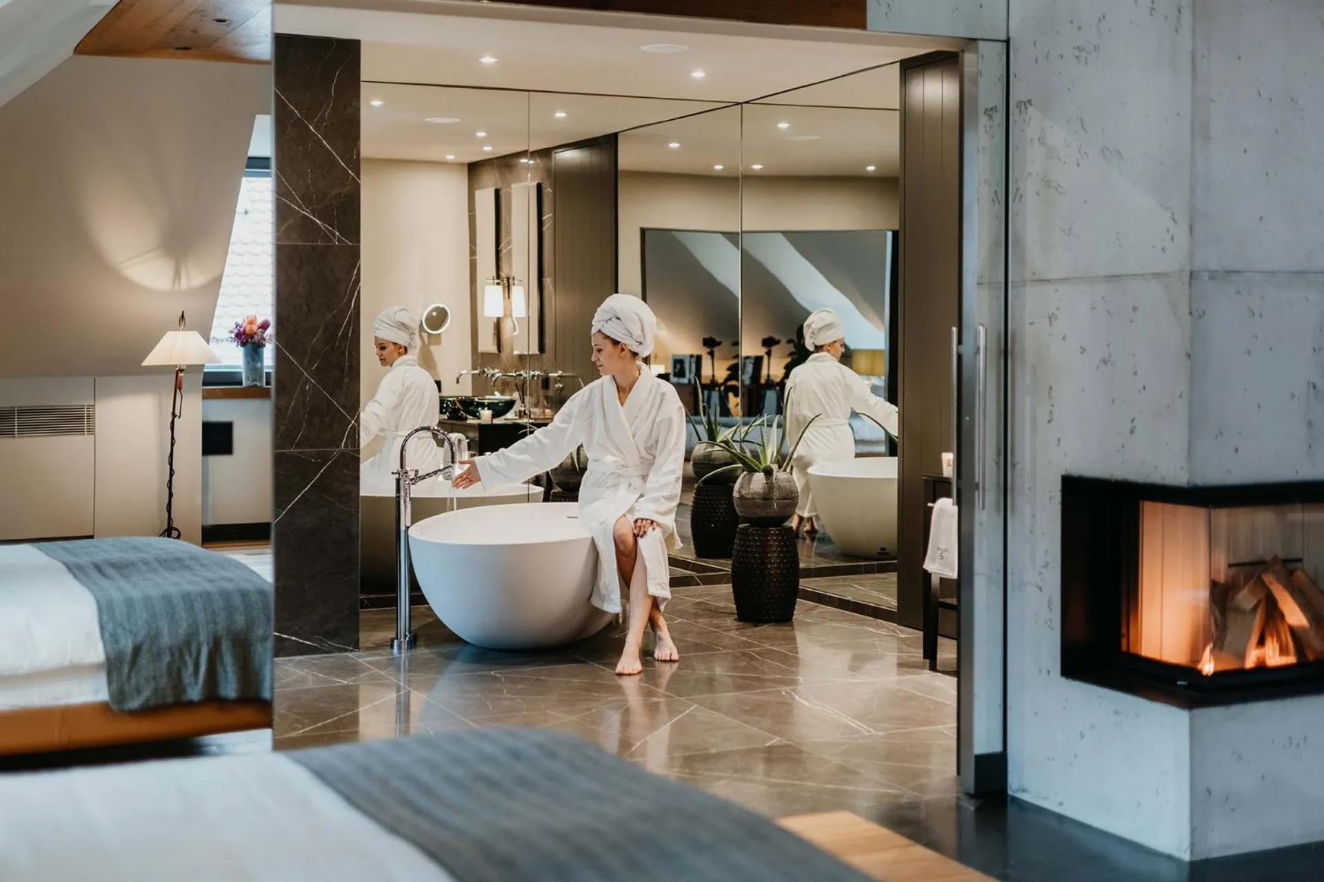 Bath in DO & CO Hotel München