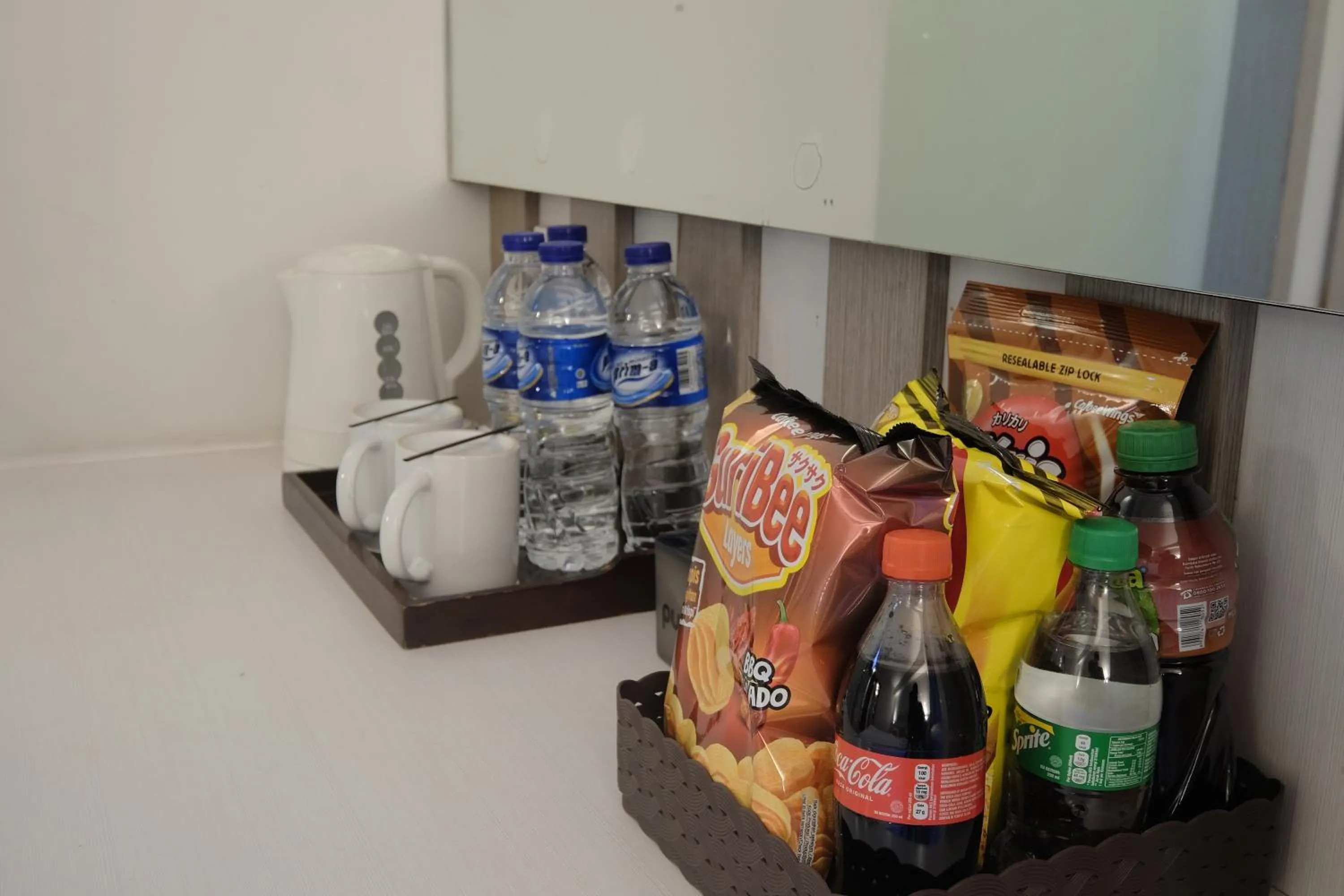 Coffee/tea facilities in All Nite & Day Hotel Yogjakarta - Gejayan