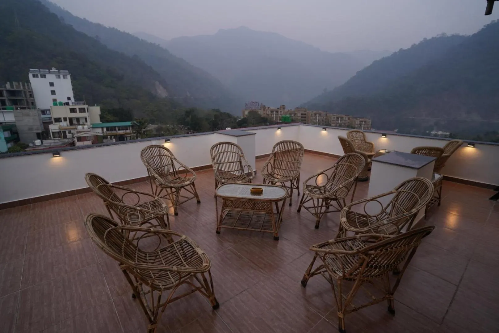 Restaurant/places to eat in Joey's Hostel Rishikesh