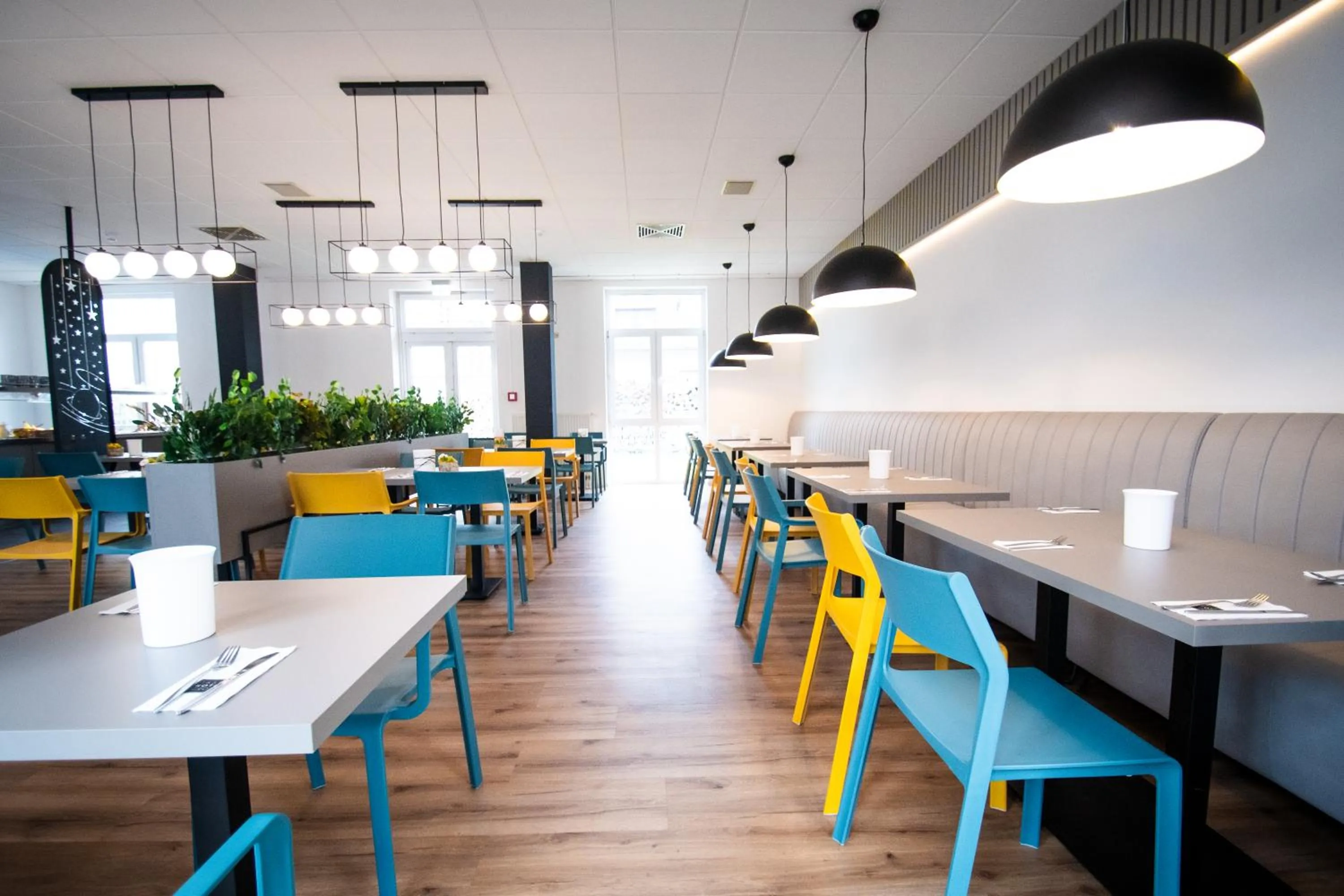 Restaurant/places to eat in Taste Hotel Jettingen