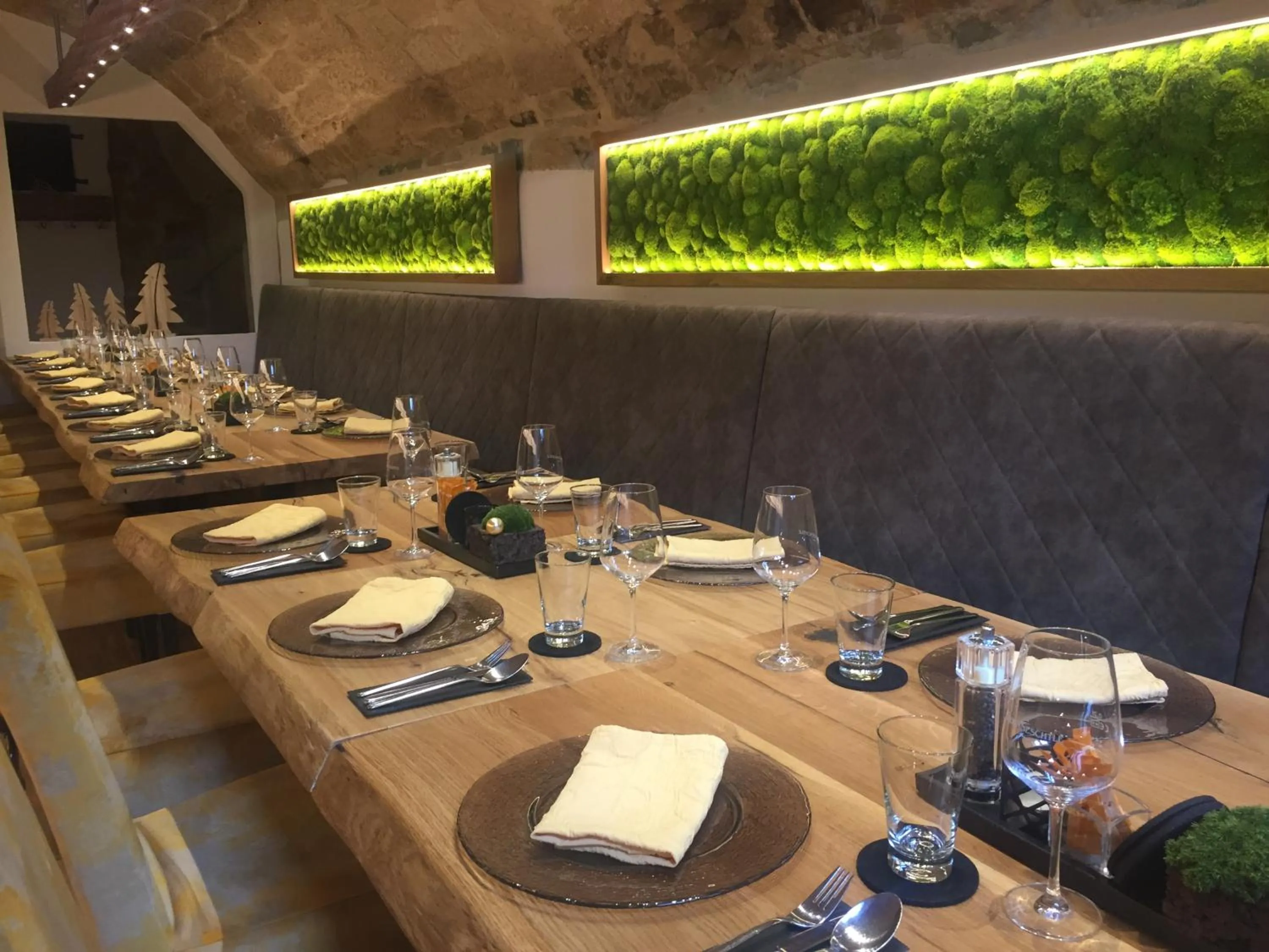 Restaurant/places to eat in Hotel Am Schloss *** Superior