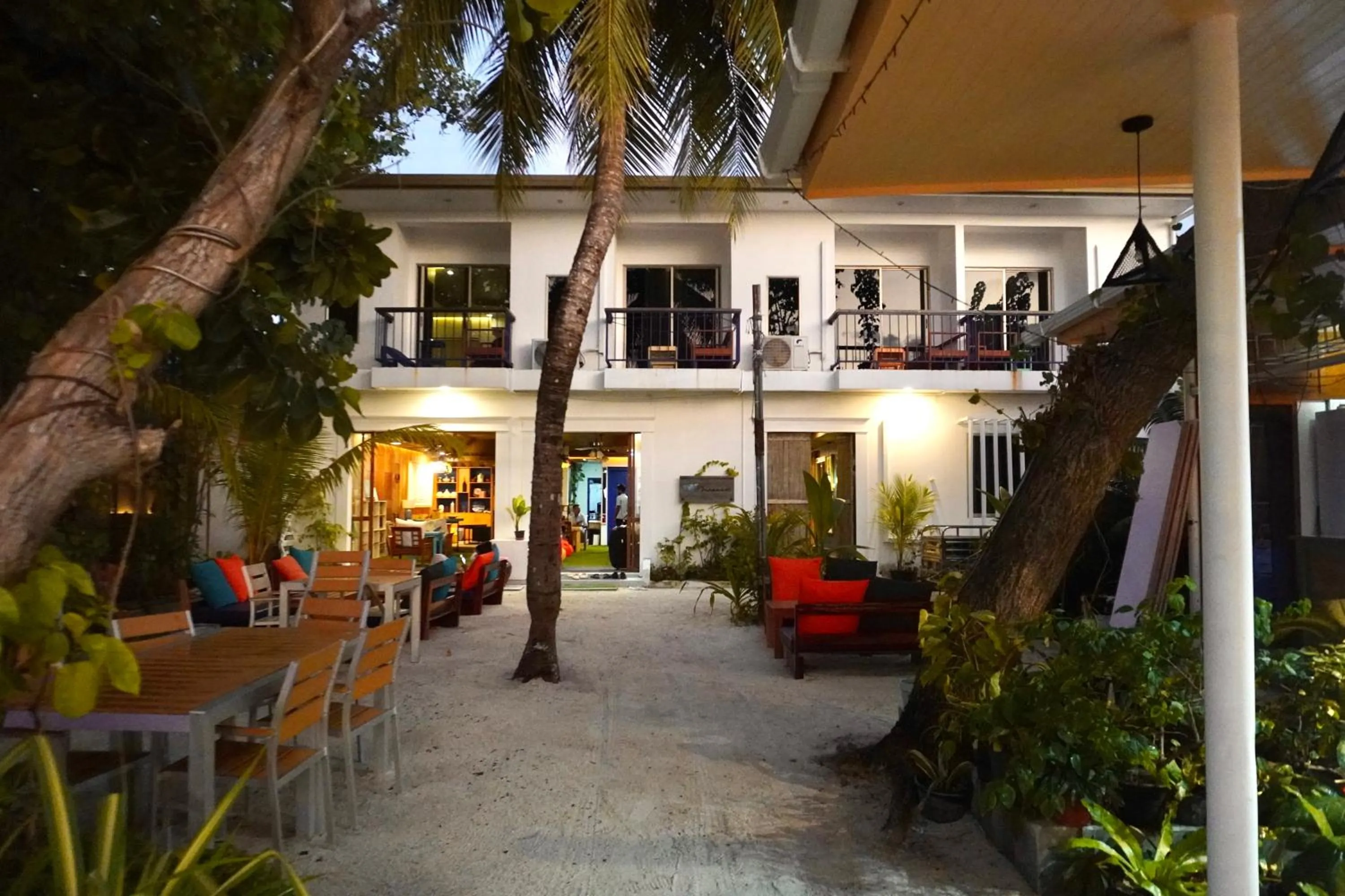 Patio in Maamadi Boutique