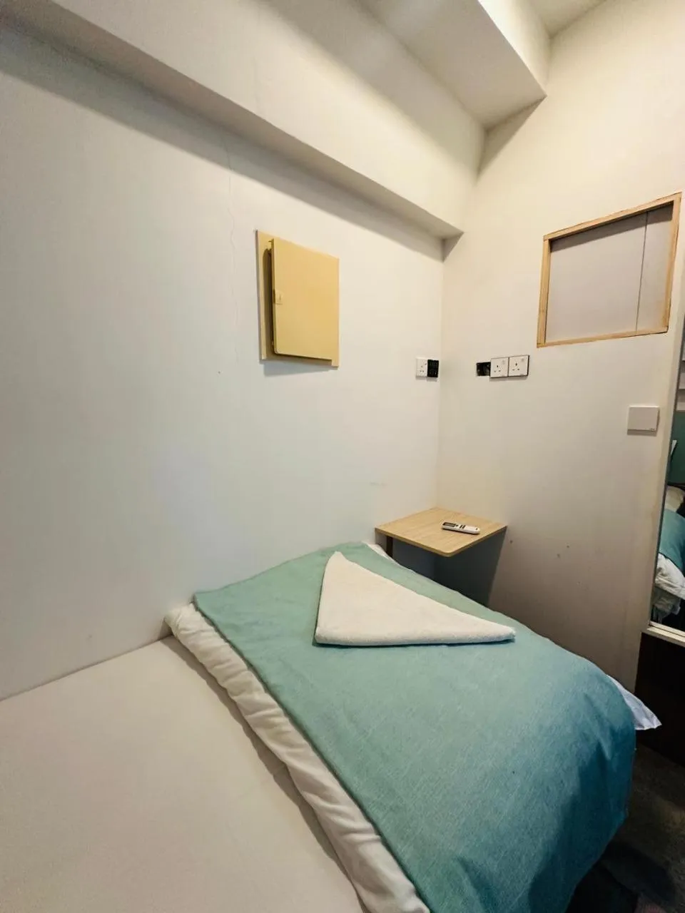 Bed in Maamadi Boutique