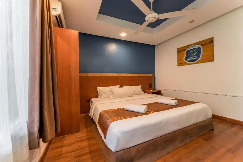 Bed in Maamadi Boutique Bed in Maamadi Boutique