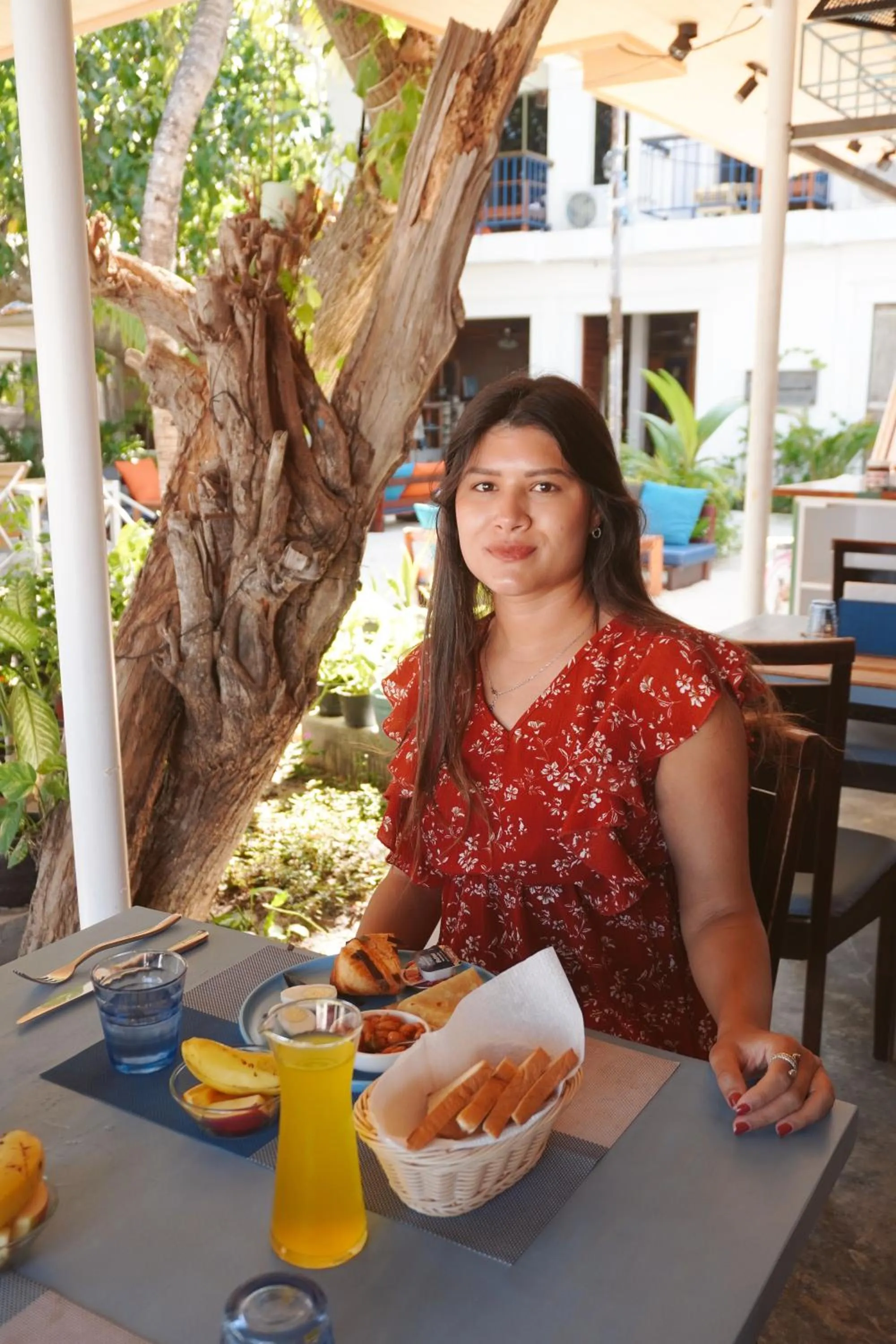 People in Maamadi Boutique