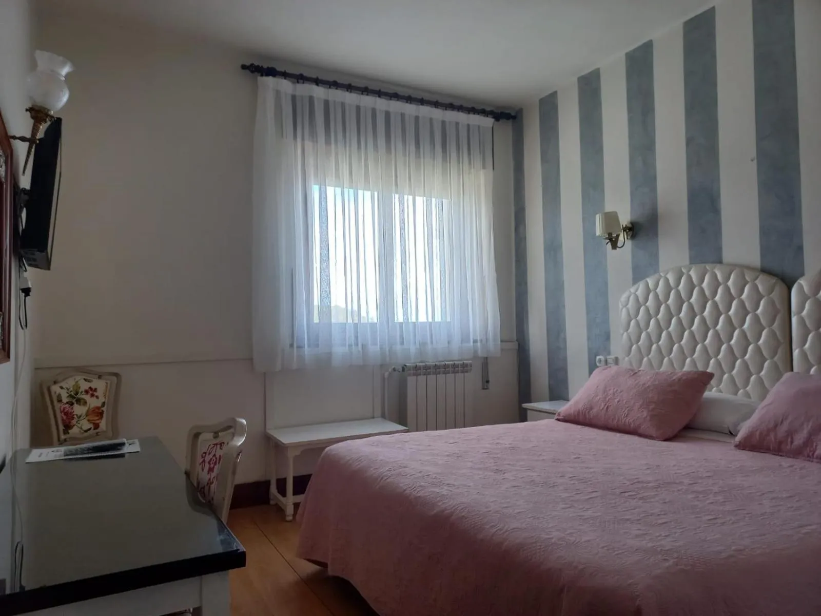 Photo of the whole room in Marina