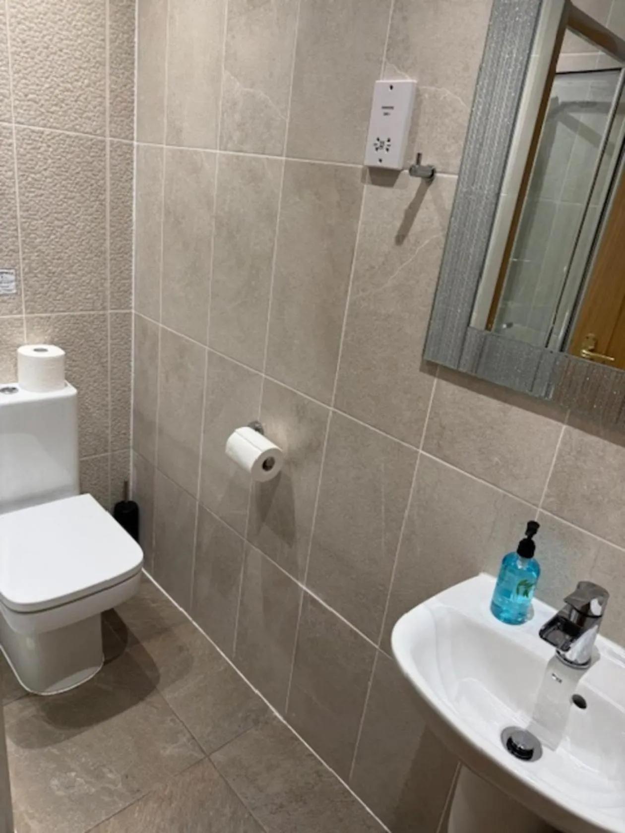 Bathroom in Waverley Inn Holiday Apartments