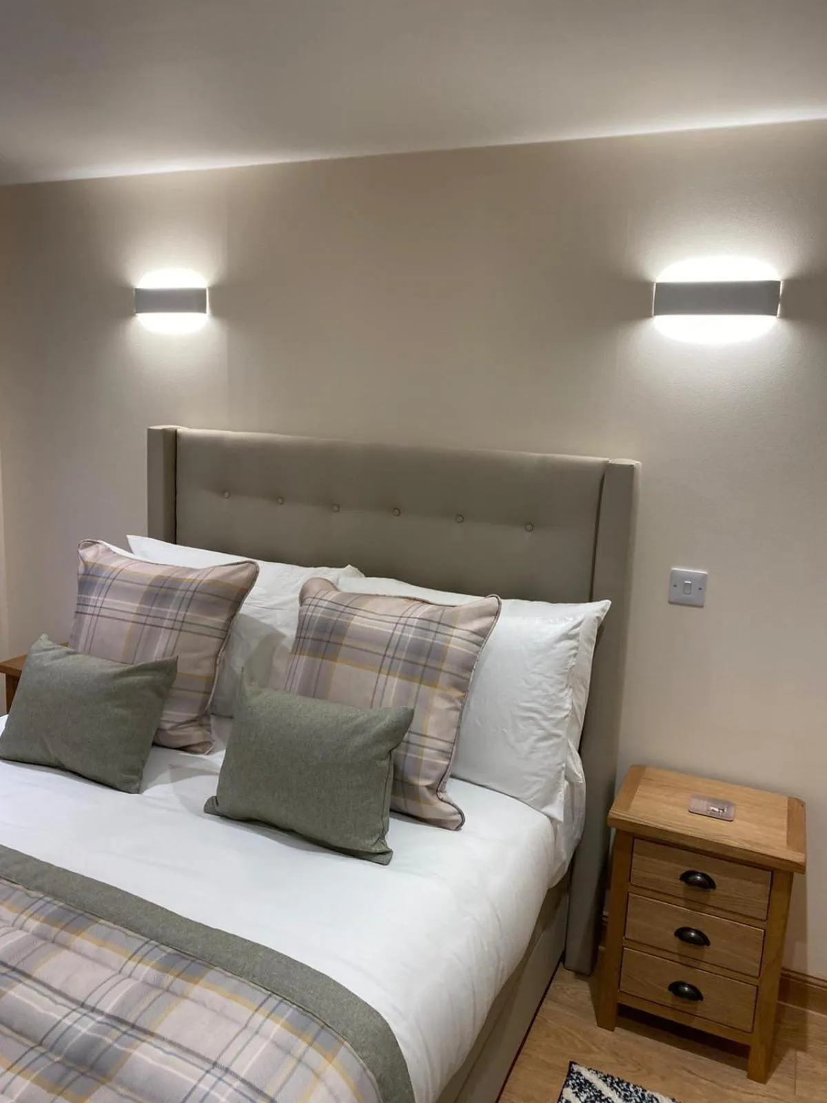 Bedroom, Bed in Waverley Inn Holiday Apartments