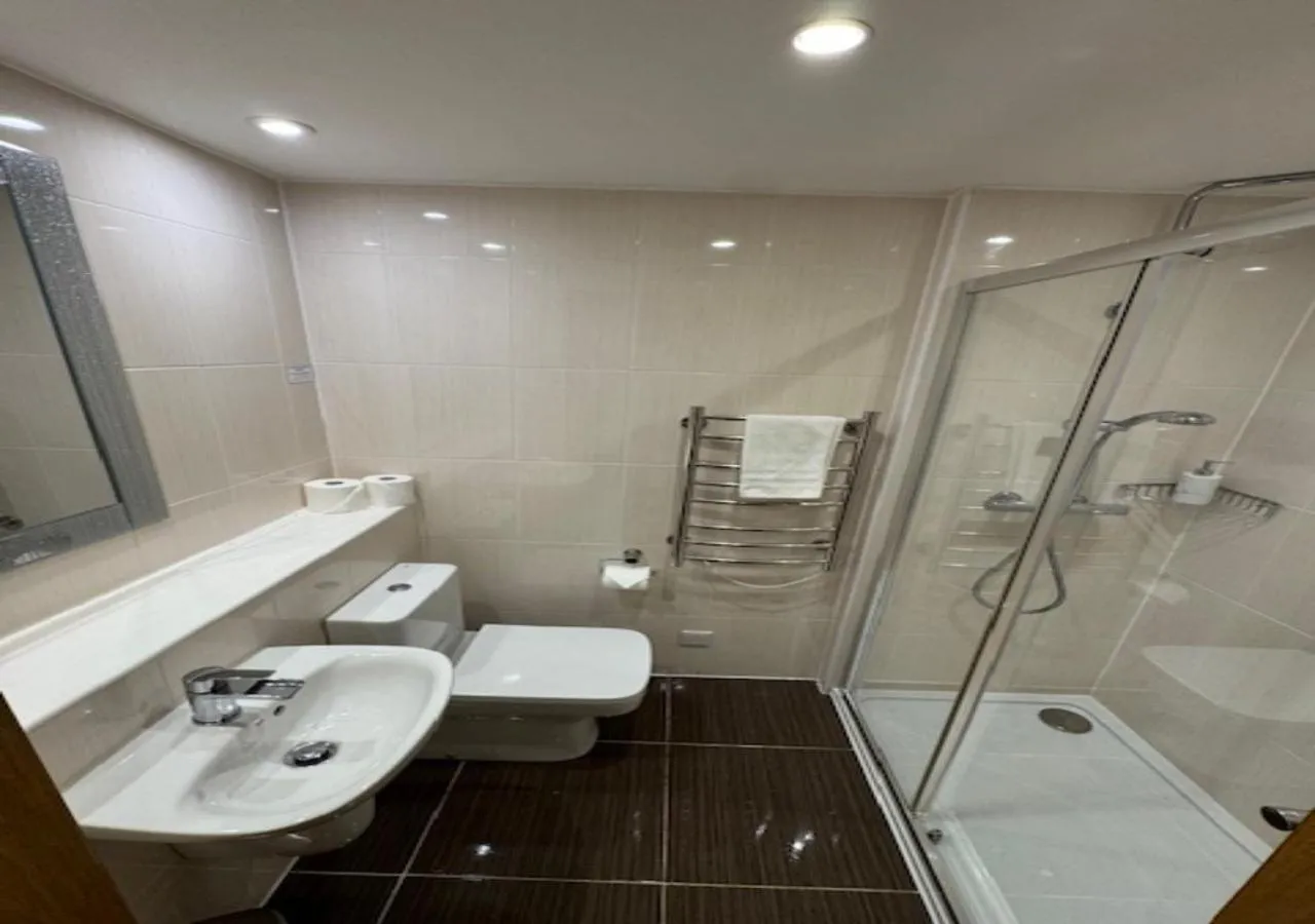 Bathroom in Waverley Inn Holiday Apartments