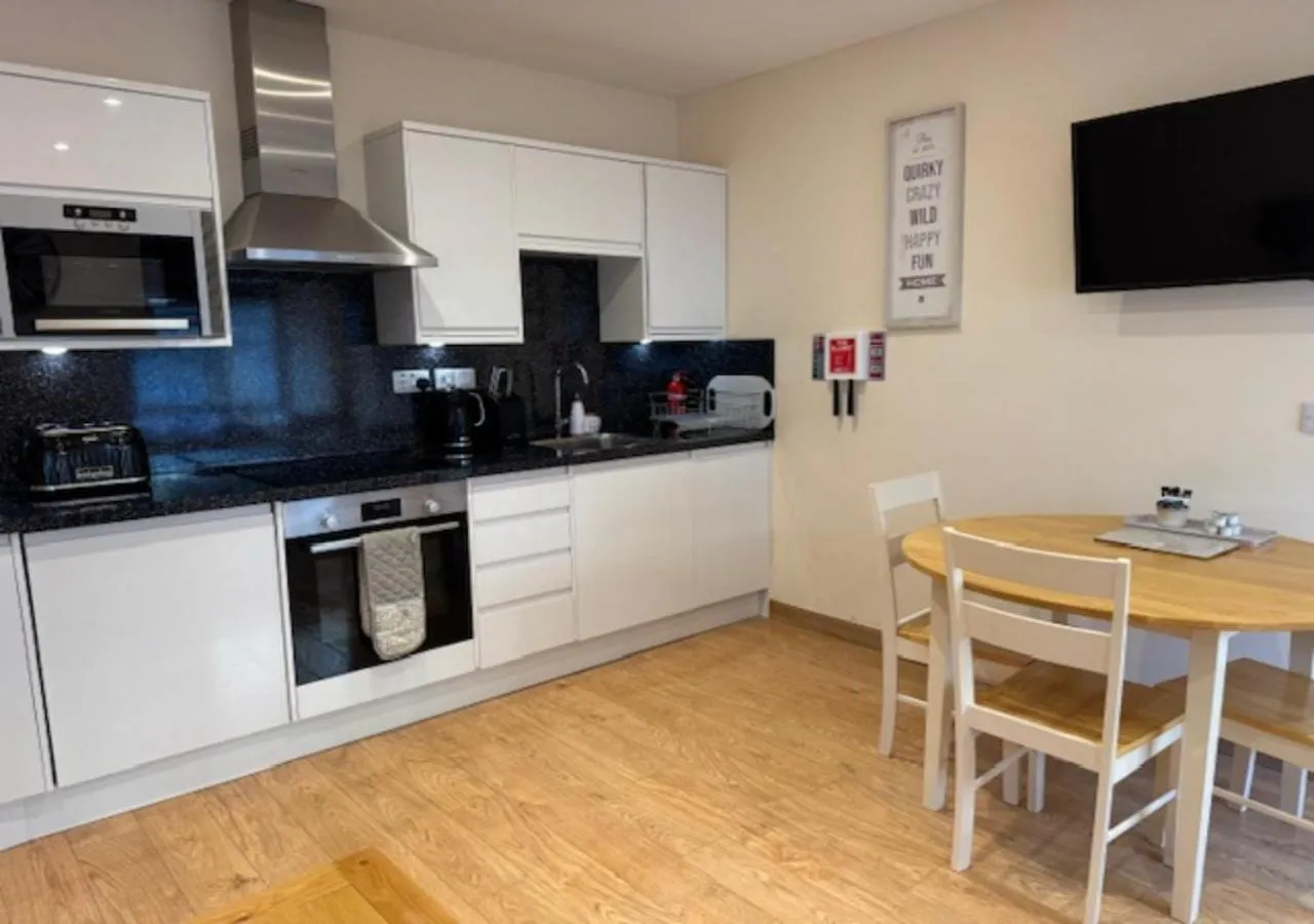 kitchen in Waverley Inn Holiday Apartments