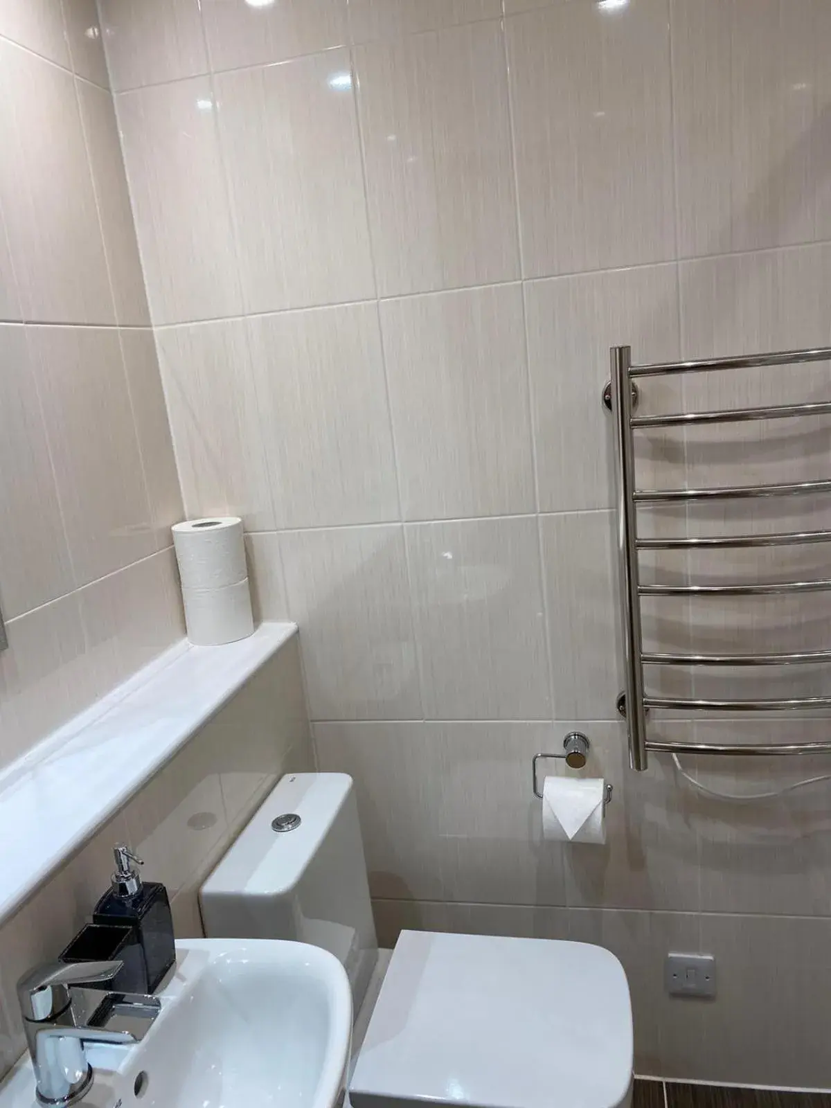 Kitchen or kitchenette in Waverley Inn Holiday Apartments Kitchen or kitchenette in Waverley Inn Holiday Apartments