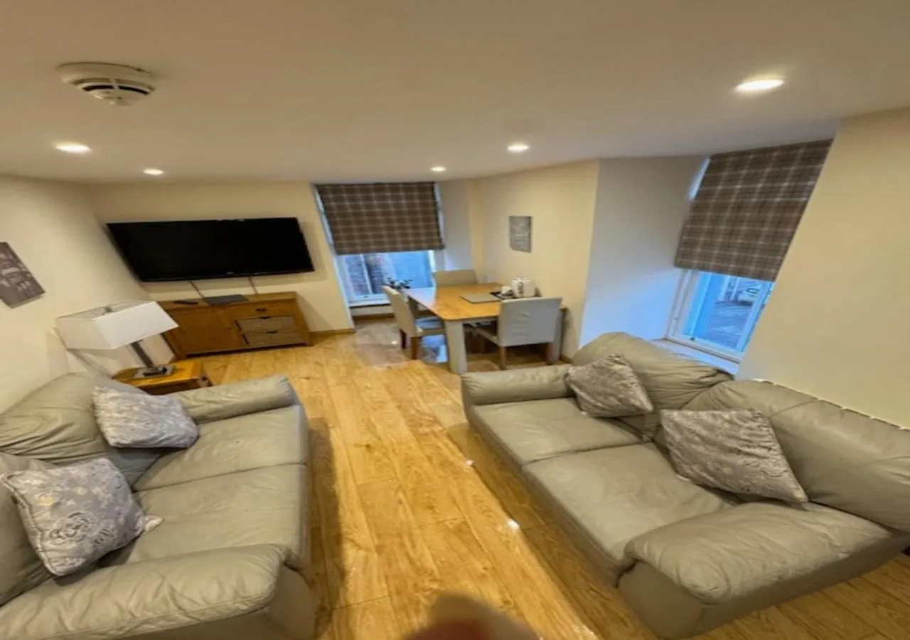Dining area in Waverley Inn Holiday Apartments