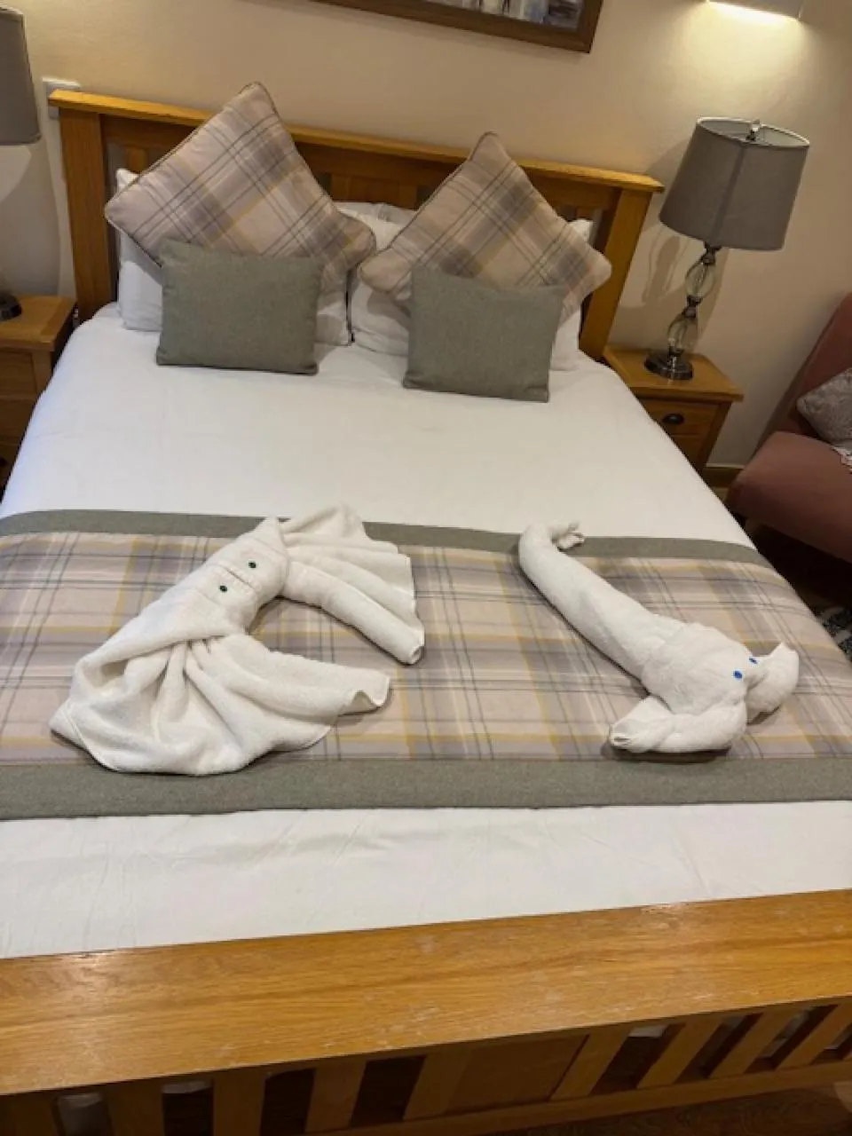 Bed in Waverley Inn Holiday Apartments