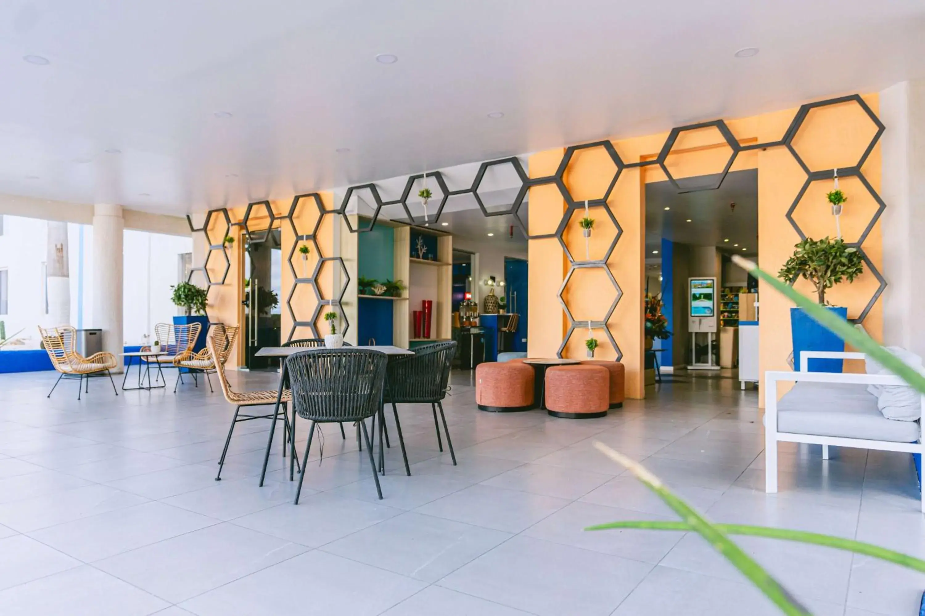 Lobby or reception in TRYP by Wyndham Aruba Lobby or reception in TRYP by Wyndham Aruba
