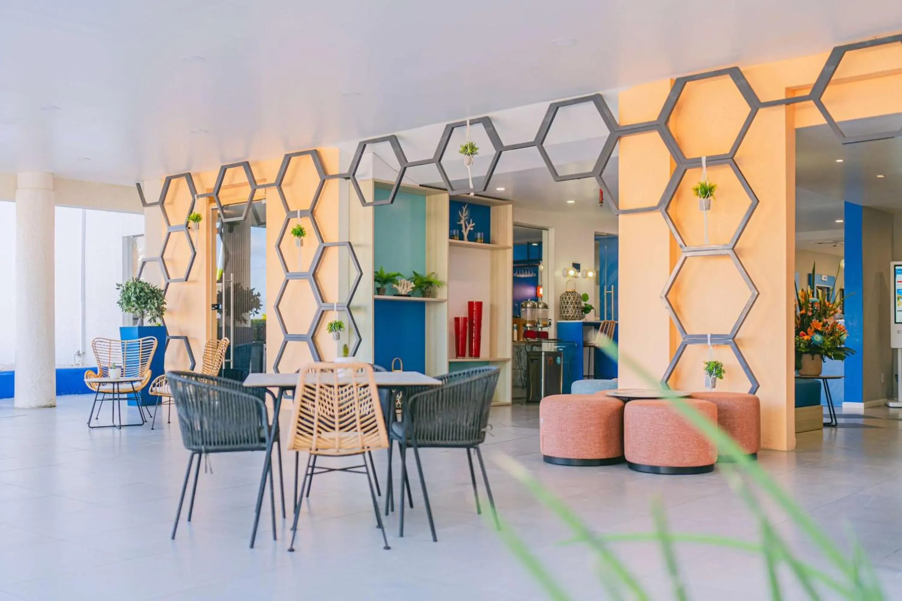 Lobby or reception in TRYP by Wyndham Aruba Lobby or reception in TRYP by Wyndham Aruba