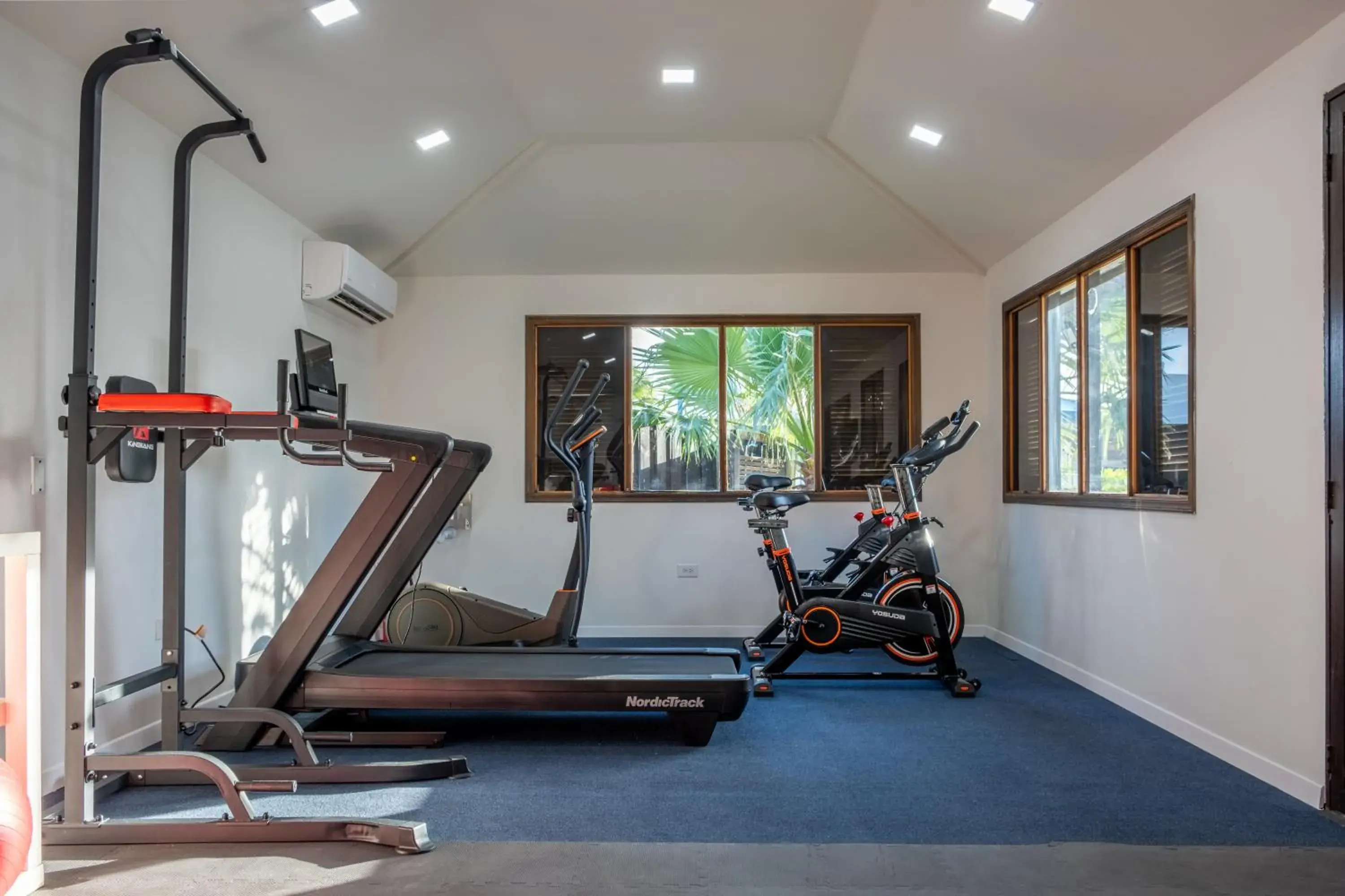 Fitness centre/facilities in TRYP by Wyndham Aruba Fitness centre/facilities in TRYP by Wyndham Aruba