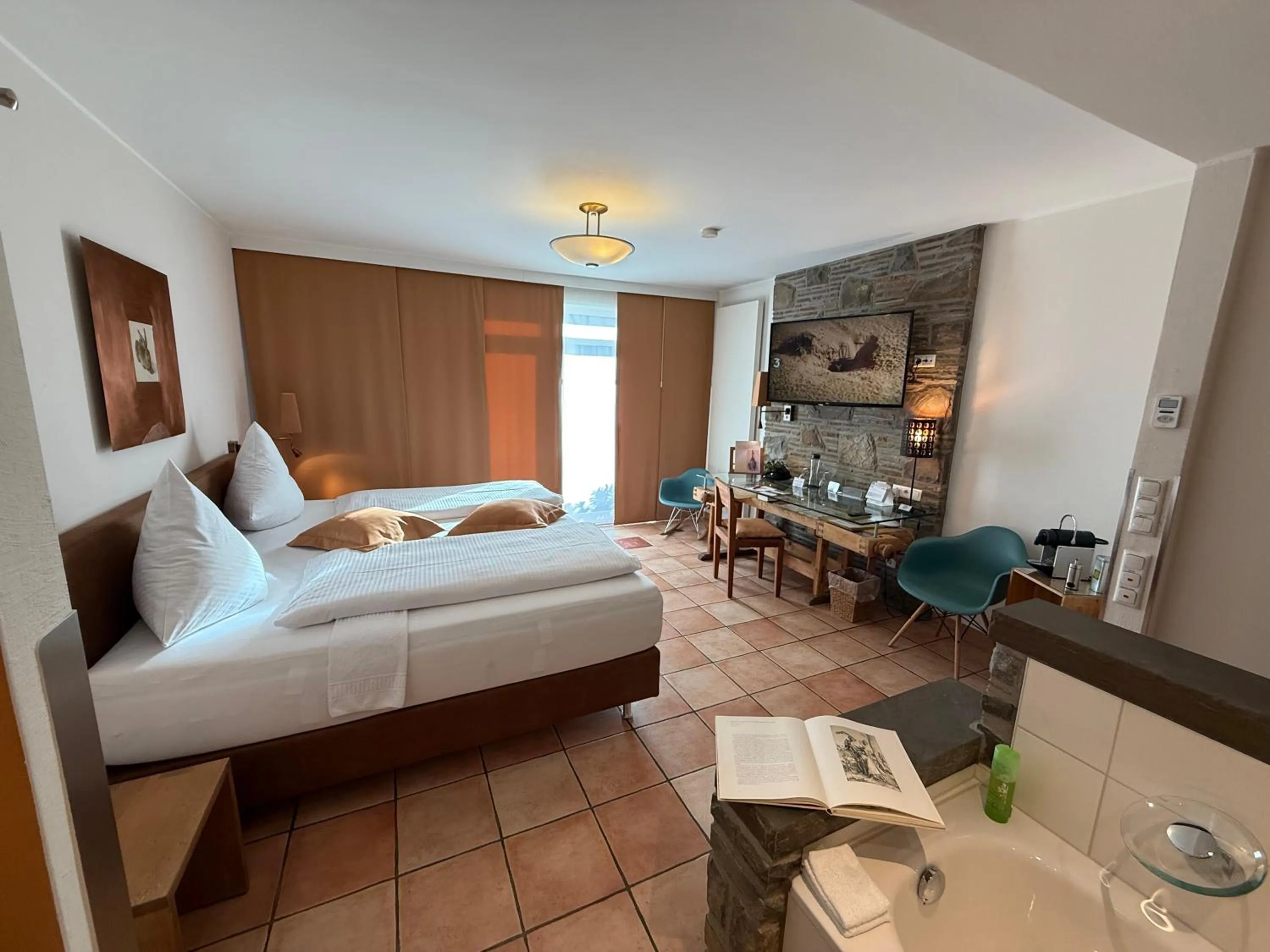 Bed in Malerwinkel Hotel