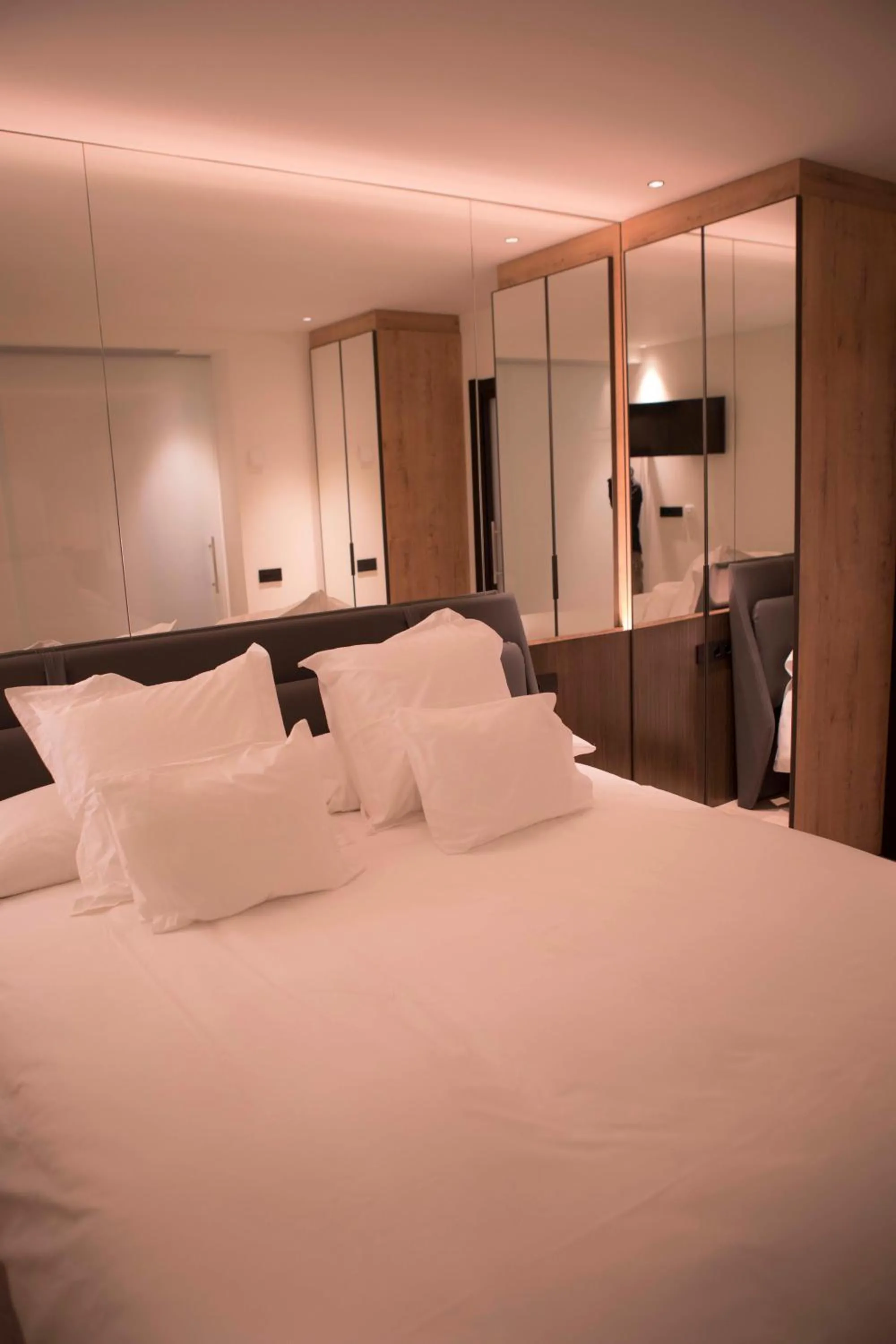Bed in Vallivana Suites