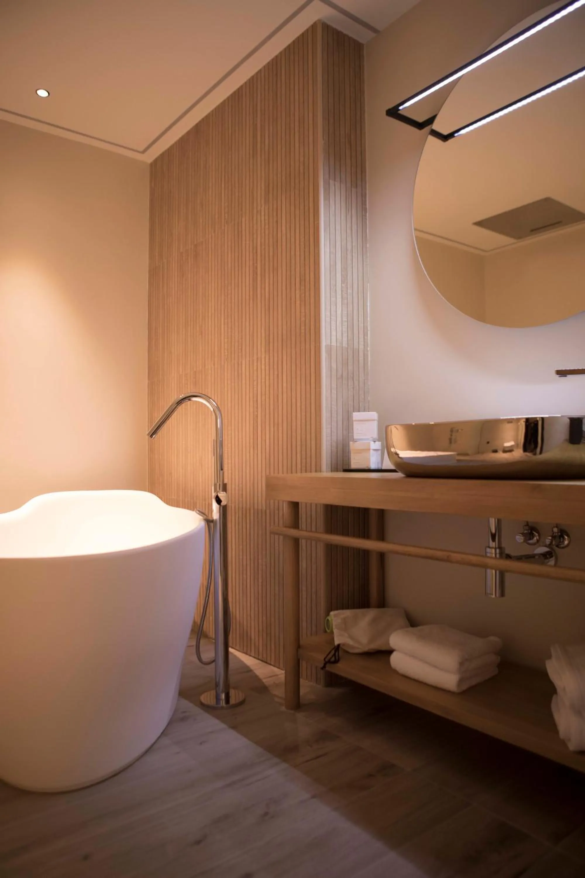 Bathroom in Vallivana Suites