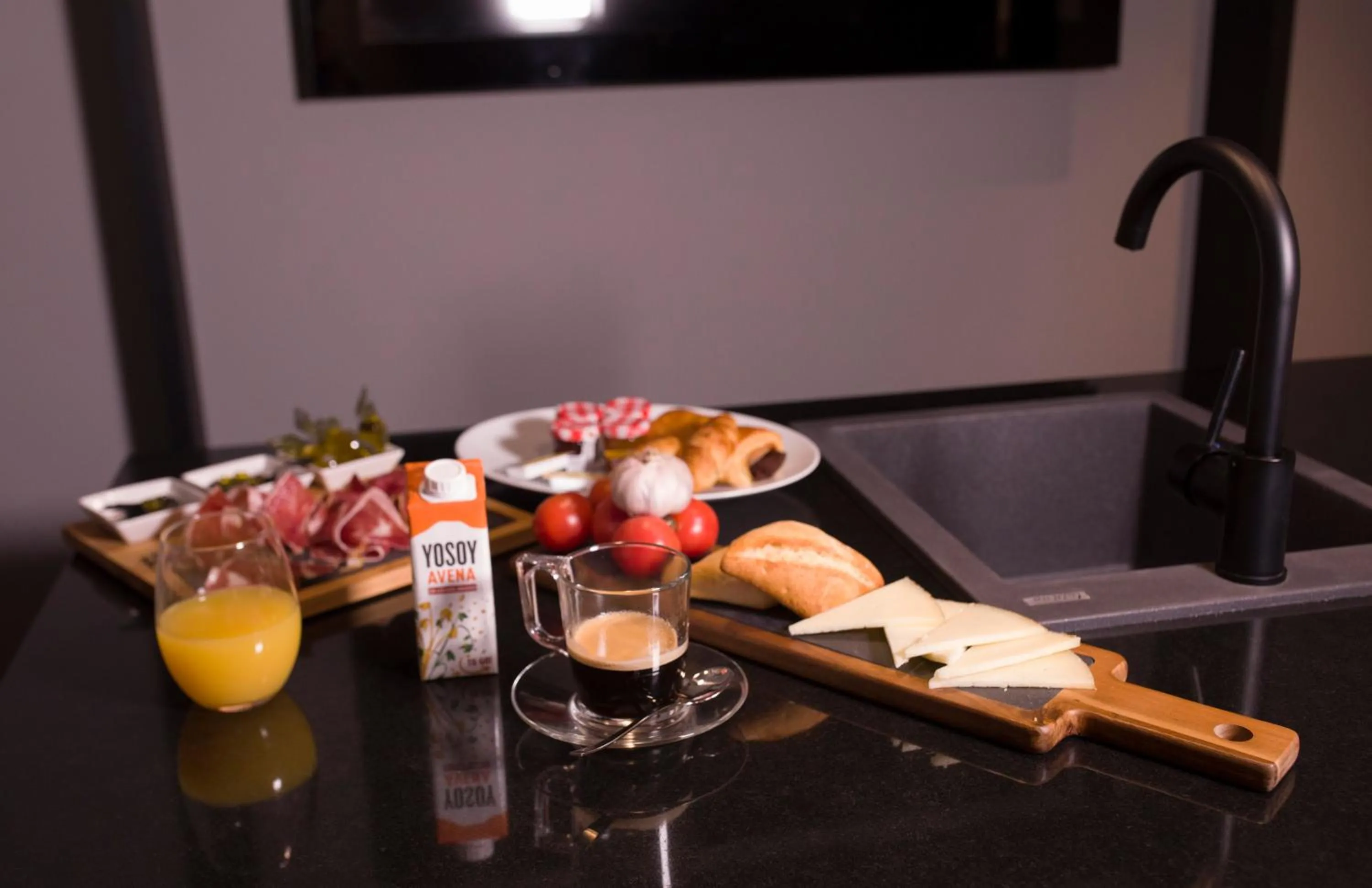 Breakfast in Vallivana Suites
