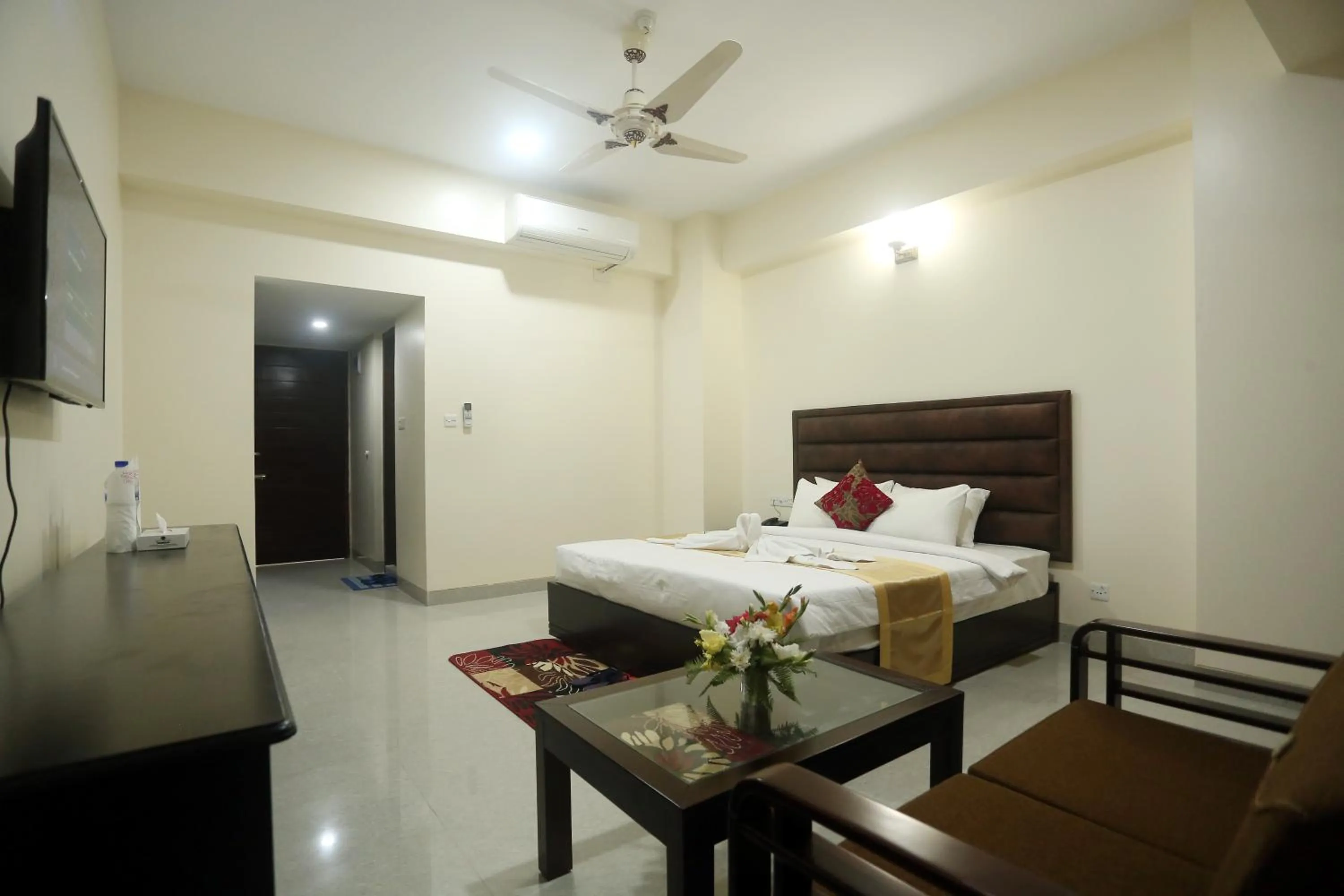 Bed in Grand Mostafa Hotel Ababil