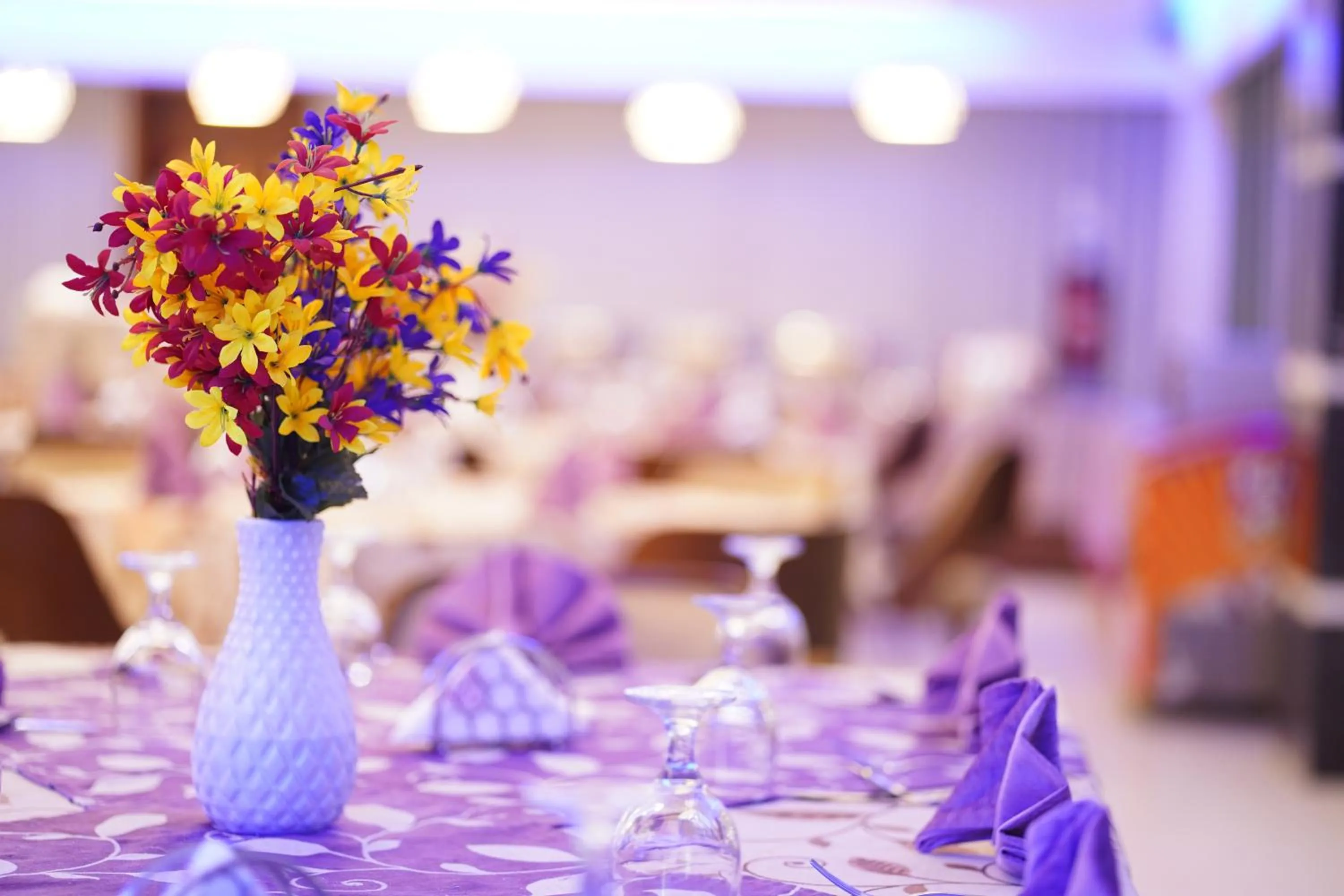 Restaurant/places to eat in Grand Mostafa Hotel Ababil