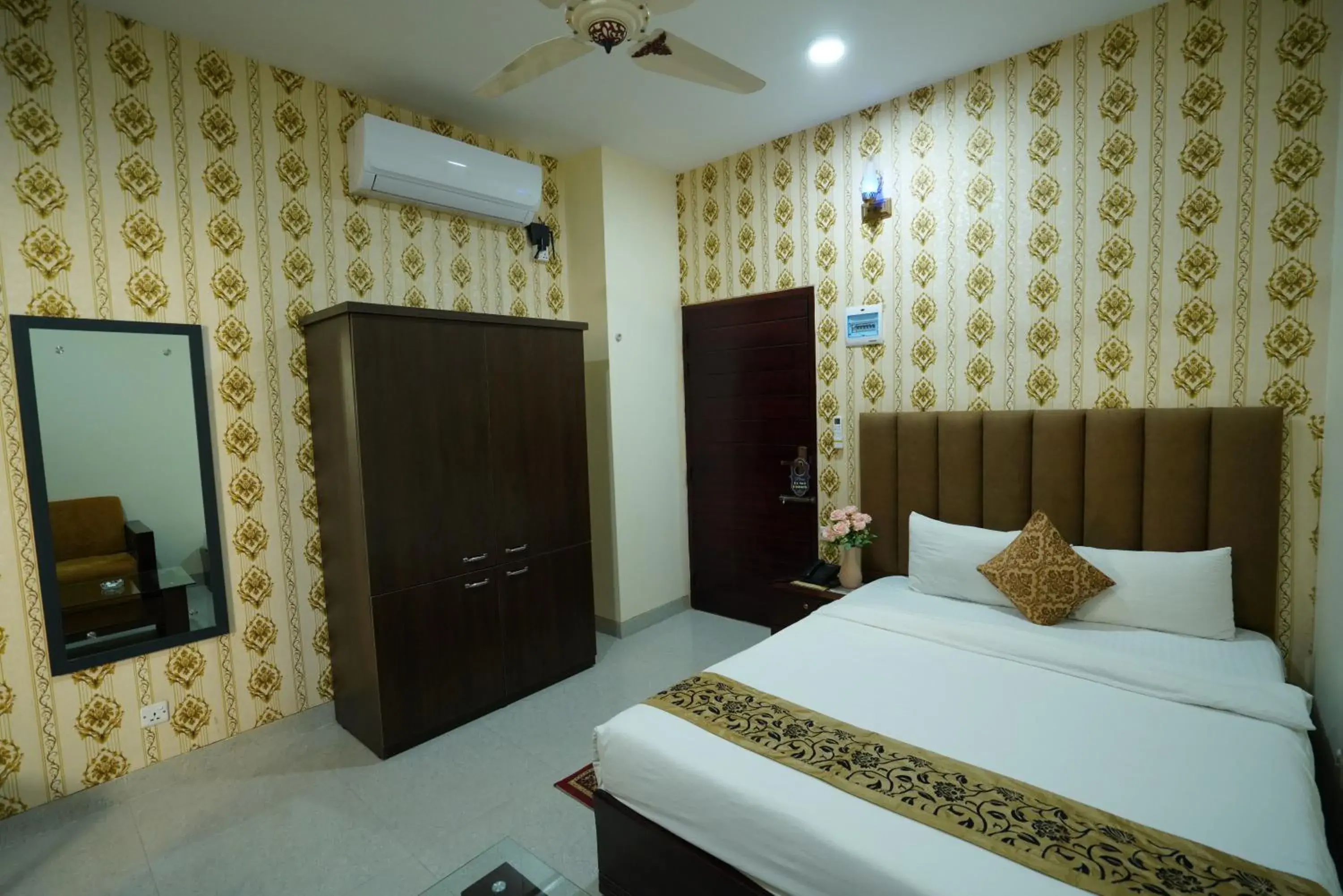Standard Single Room - single occupancy in Grand Mostafa Hotel Ababil Standard Single Room - single occupancy in Grand Mostafa Hotel Ababil