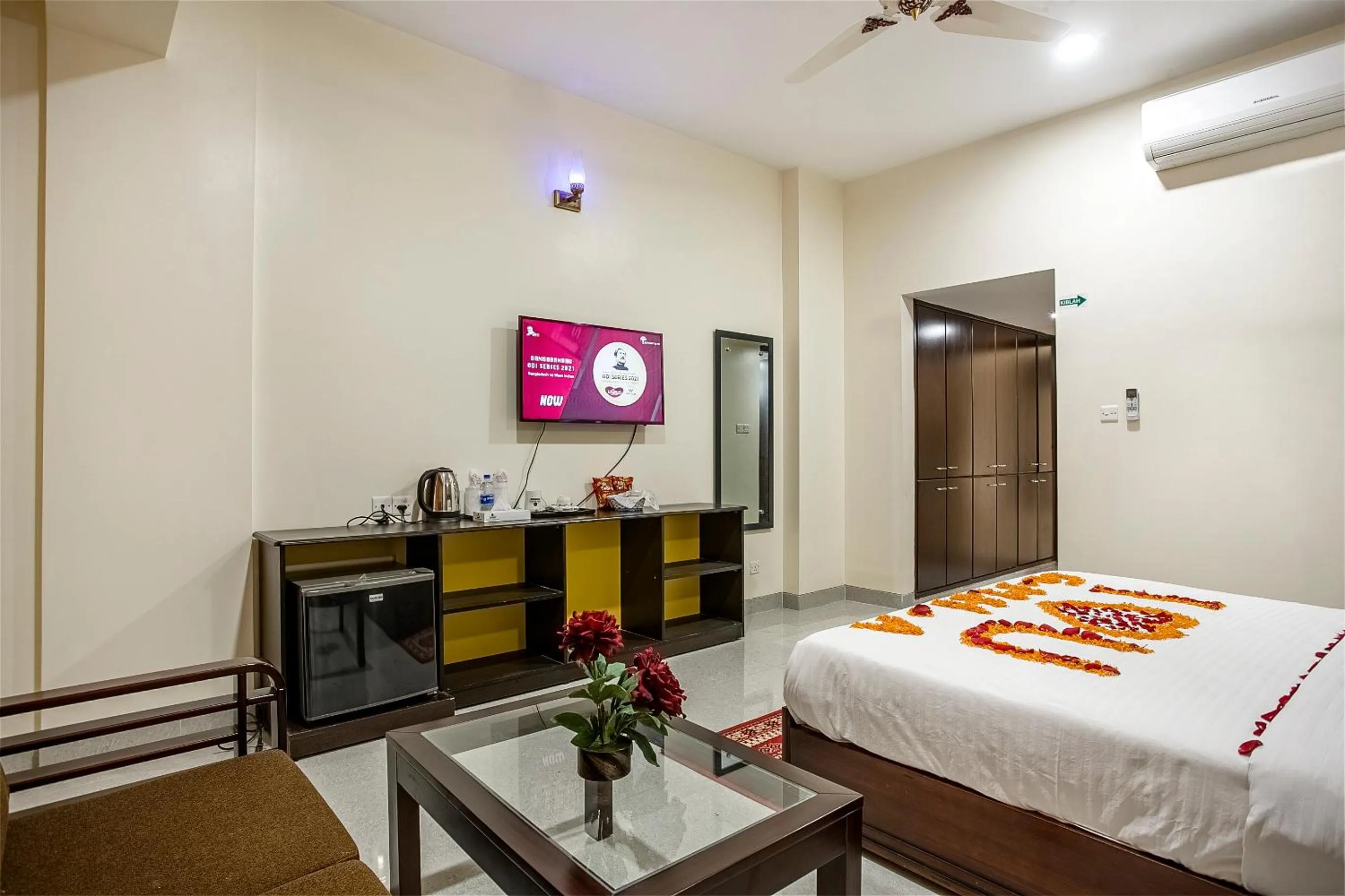 Bed in Grand Mostafa Hotel Ababil