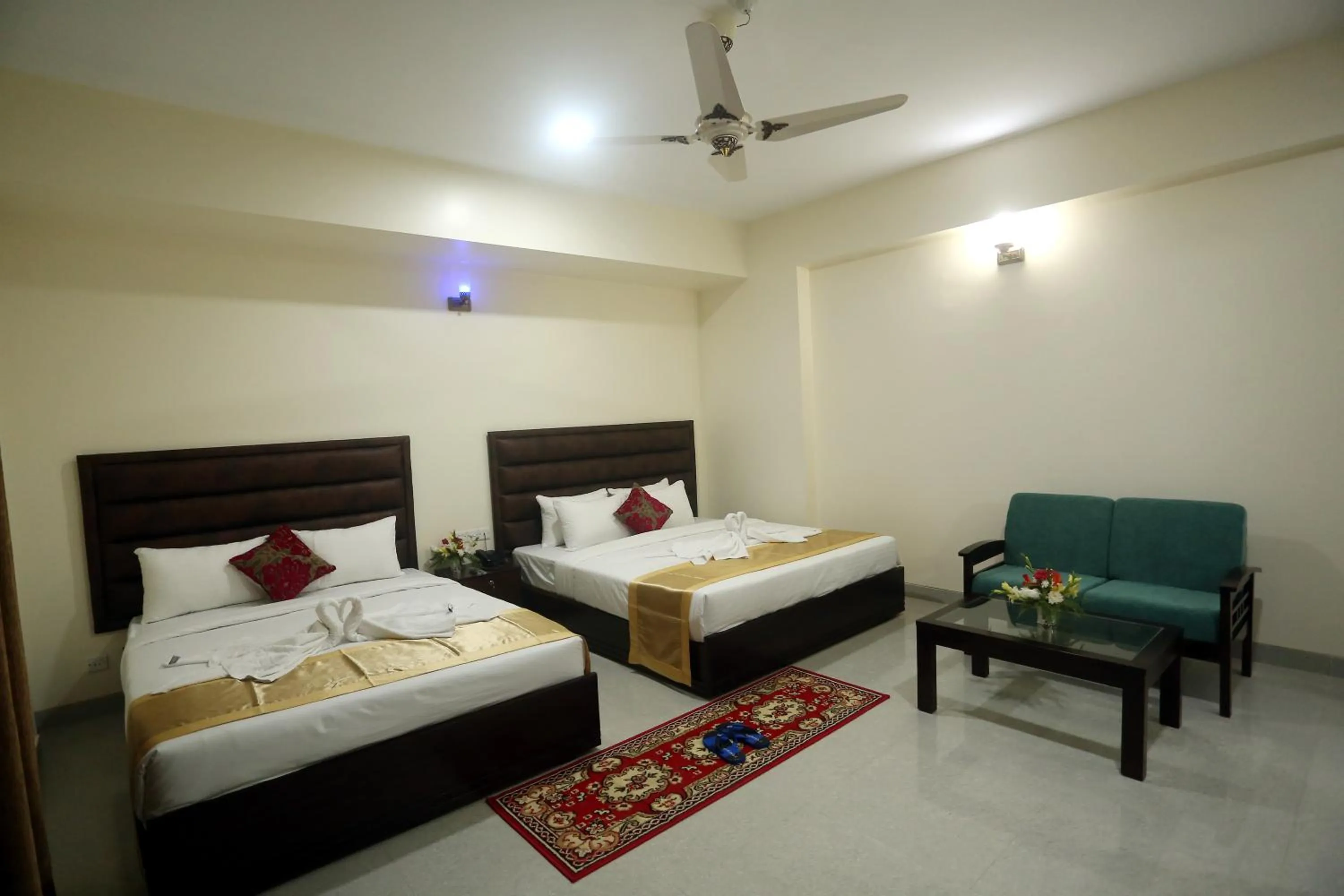 Bed in Grand Mostafa Hotel Ababil