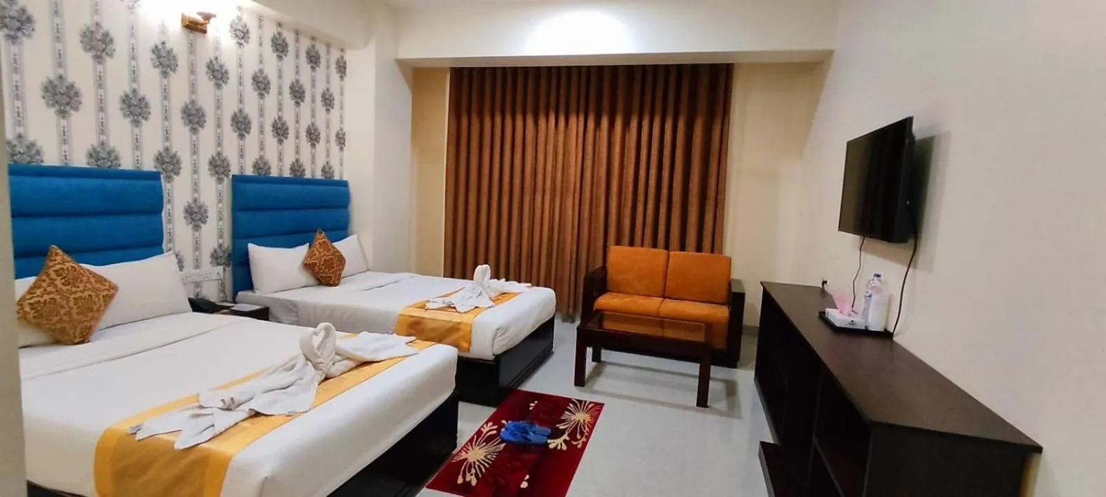 Bed in Grand Mostafa Hotel Ababil