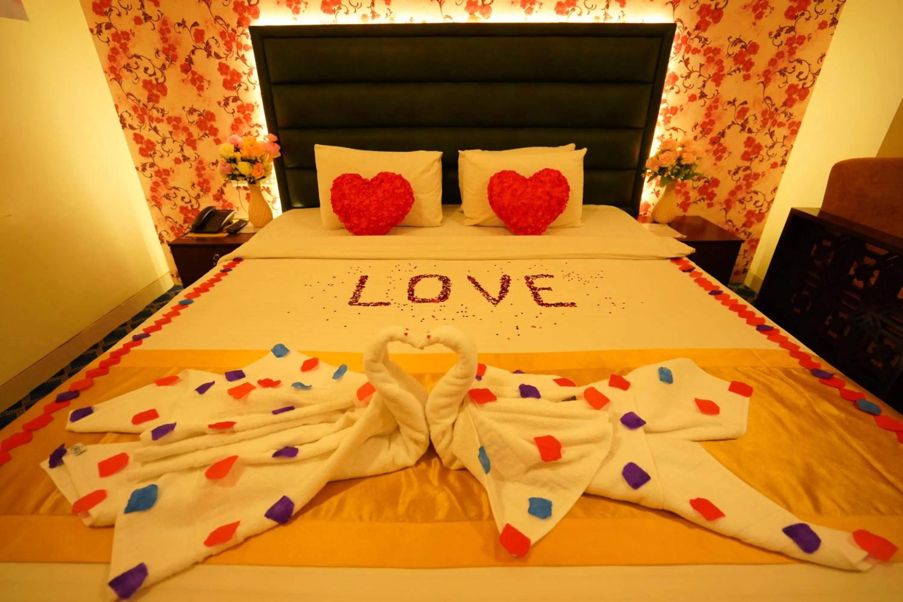 Bed in Grand Mostafa Hotel Ababil