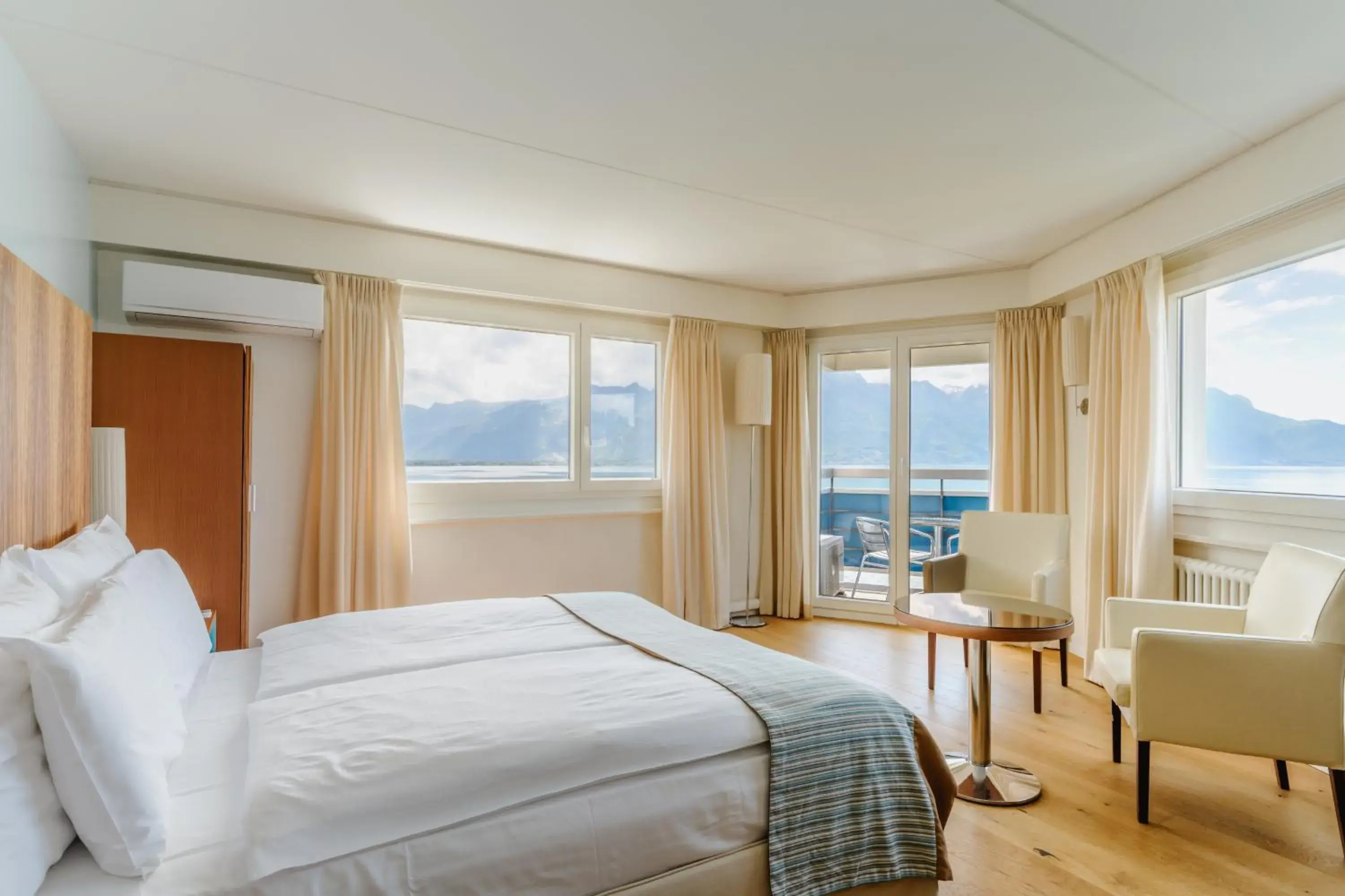 Bedroom, Bed in Hotel Mona Bedroom, Bed in Hotel Mona