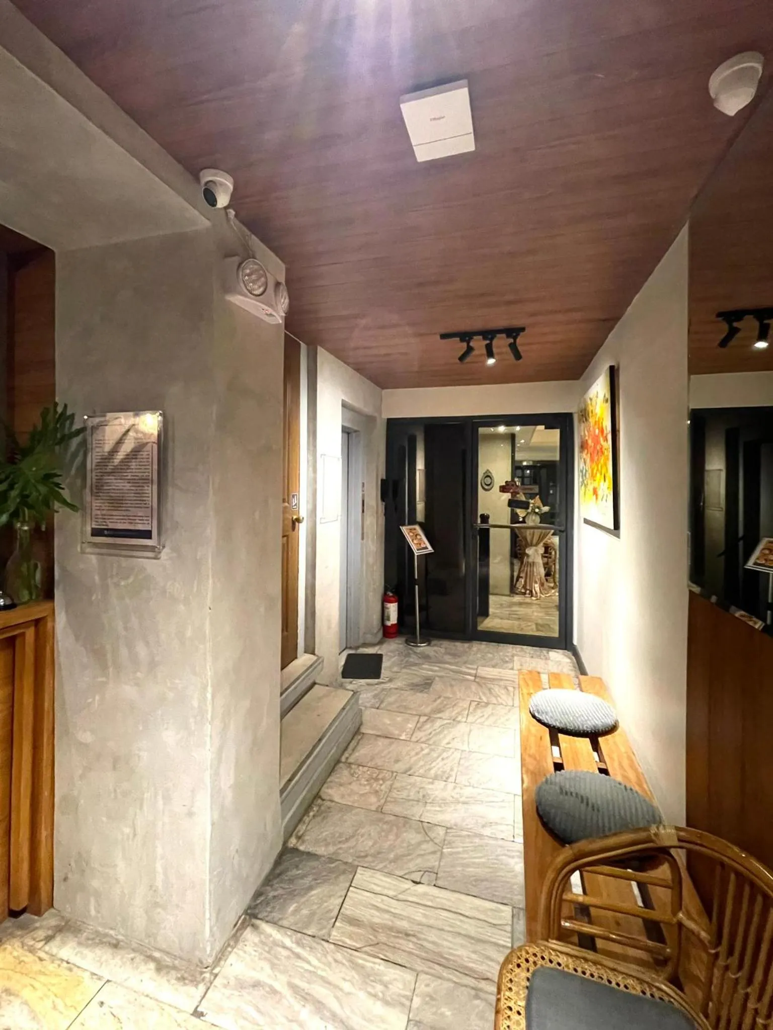 Lobby or reception in Anex Hotel near US Embassy