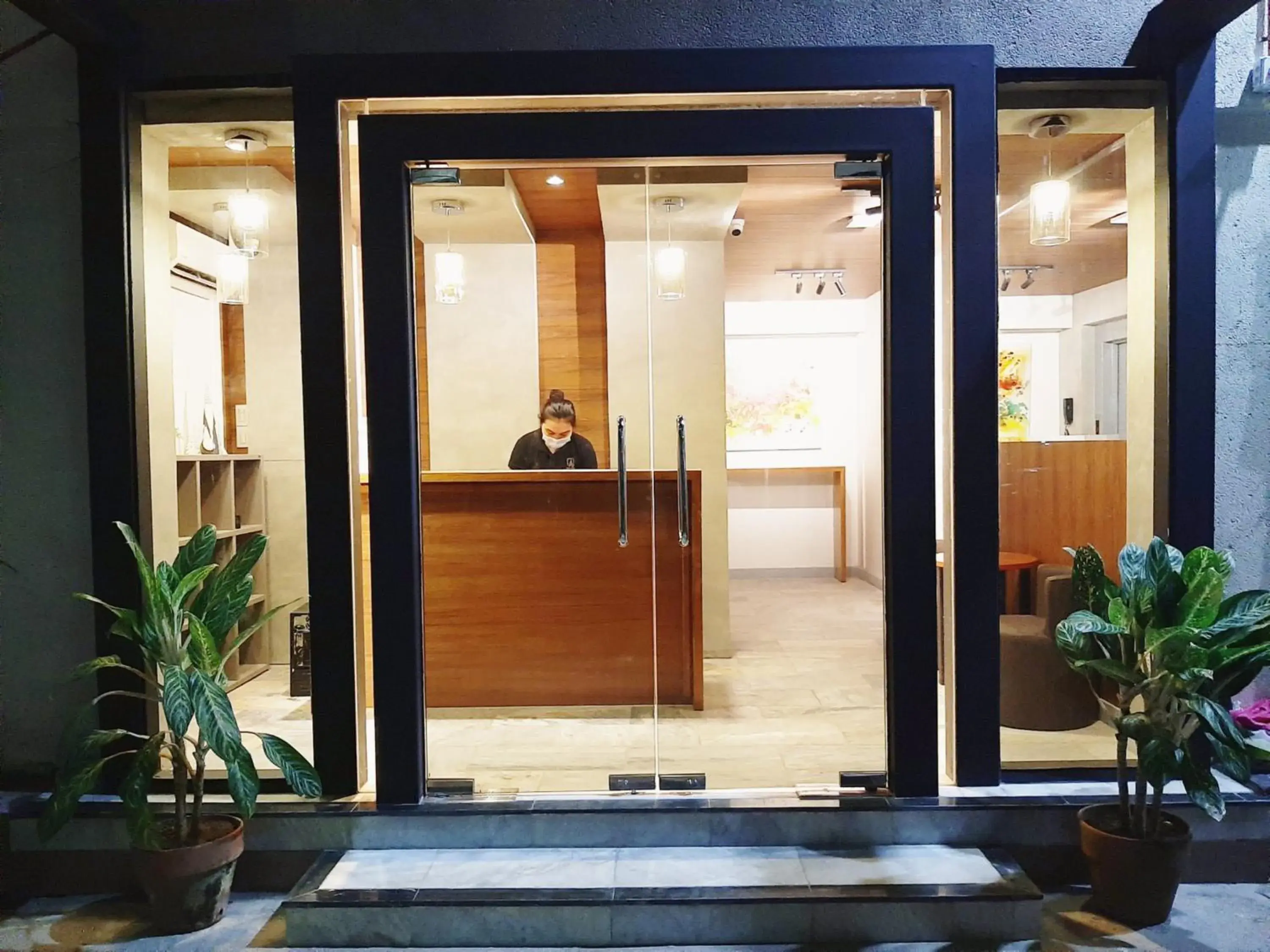 Property building in Anex Hotel near US Embassy Property building in Anex Hotel near US Embassy