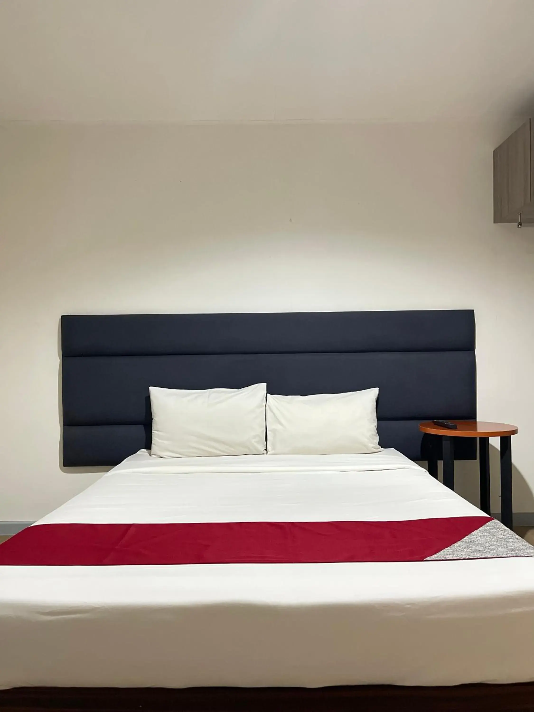 Bed in Anex Hotel near US Embassy Bed in Anex Hotel near US Embassy