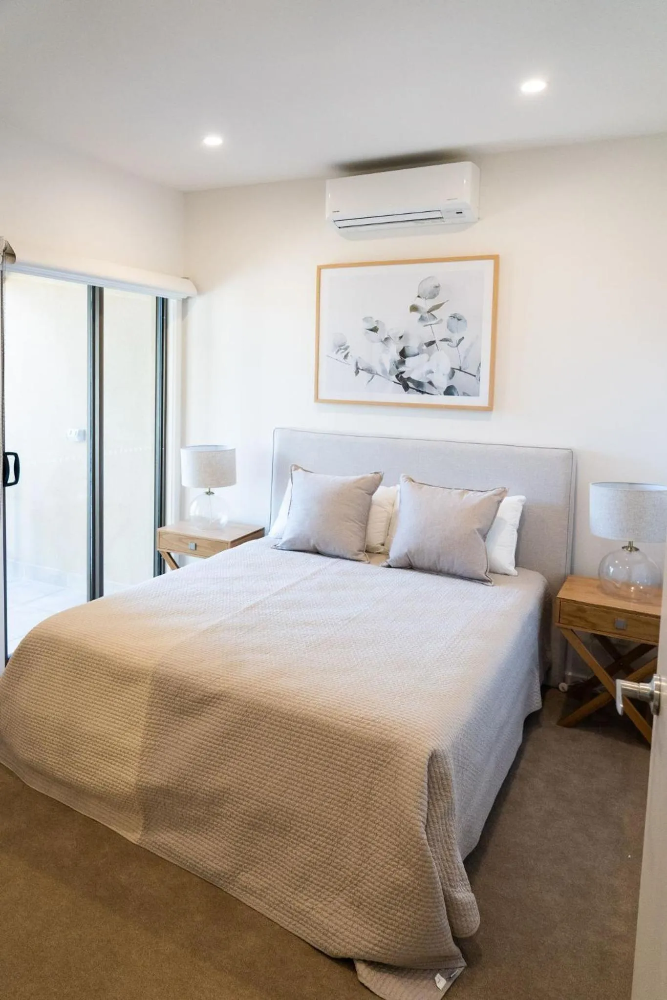 Spring, Bed in Hidden Valley Resort