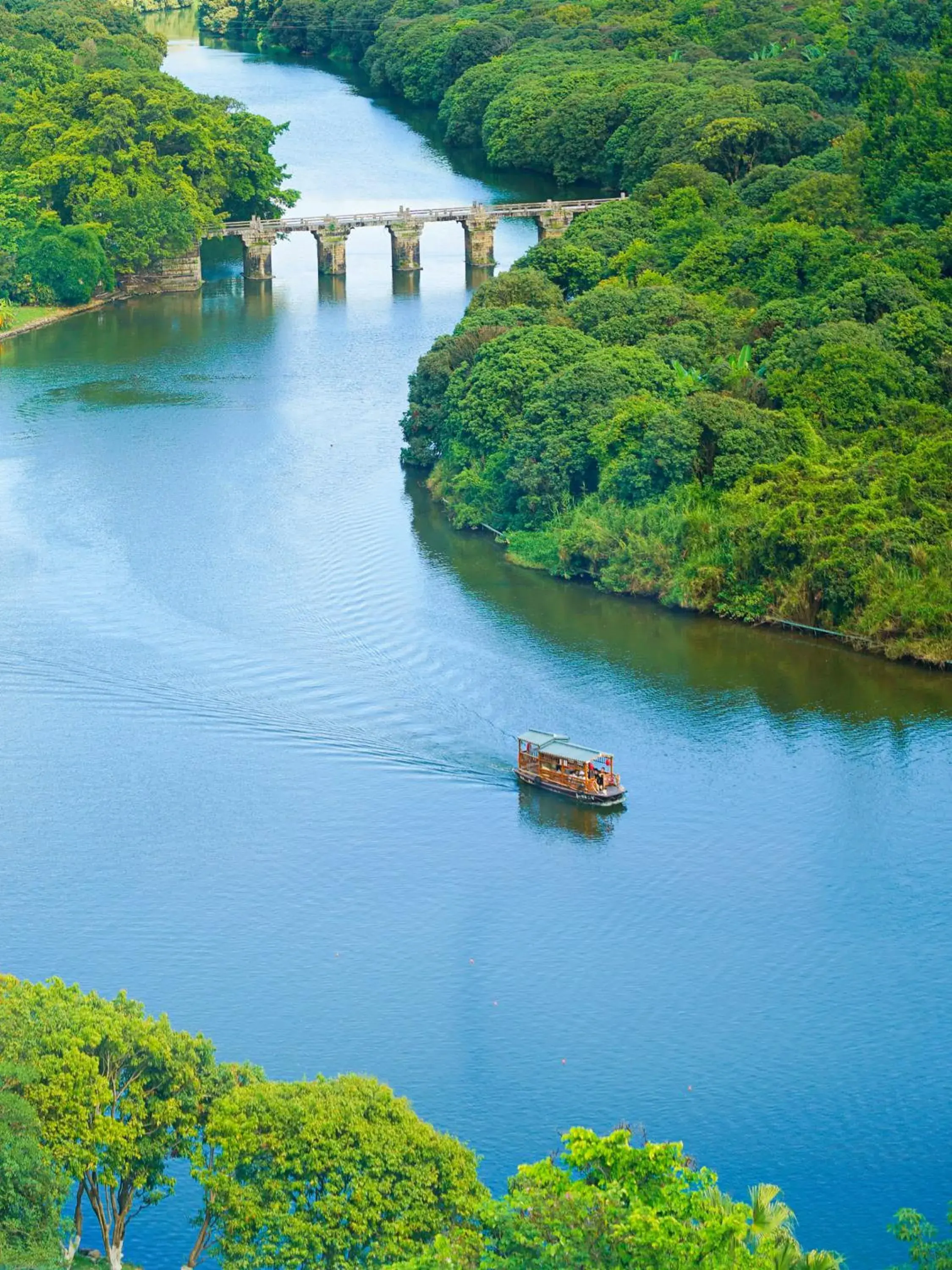 River view in Shangri-La Putian Onsen Resort Hotel River view in Shangri-La Putian Onsen Resort Hotel