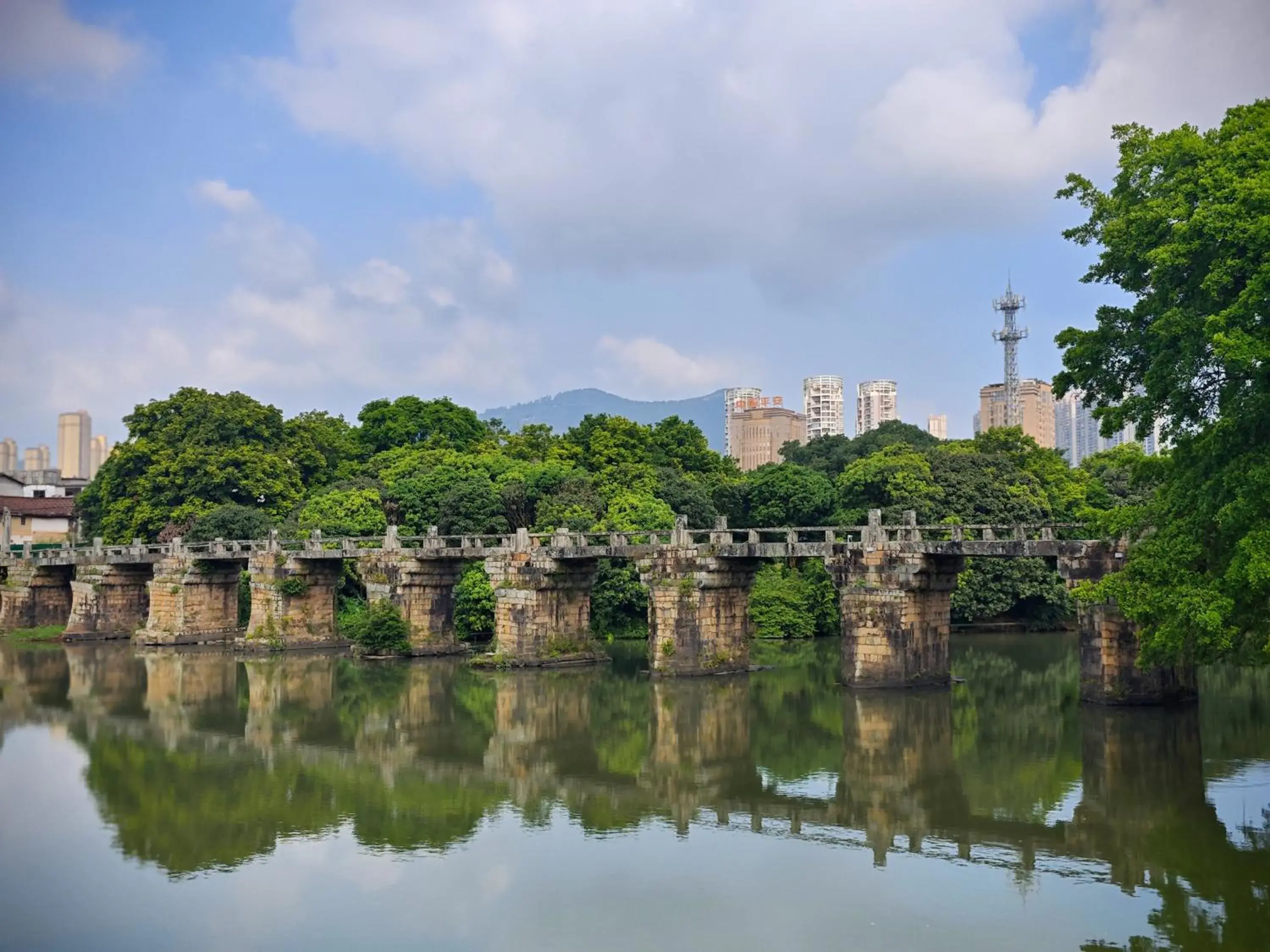 River view in Shangri-La Putian Onsen Resort Hotel River view in Shangri-La Putian Onsen Resort Hotel