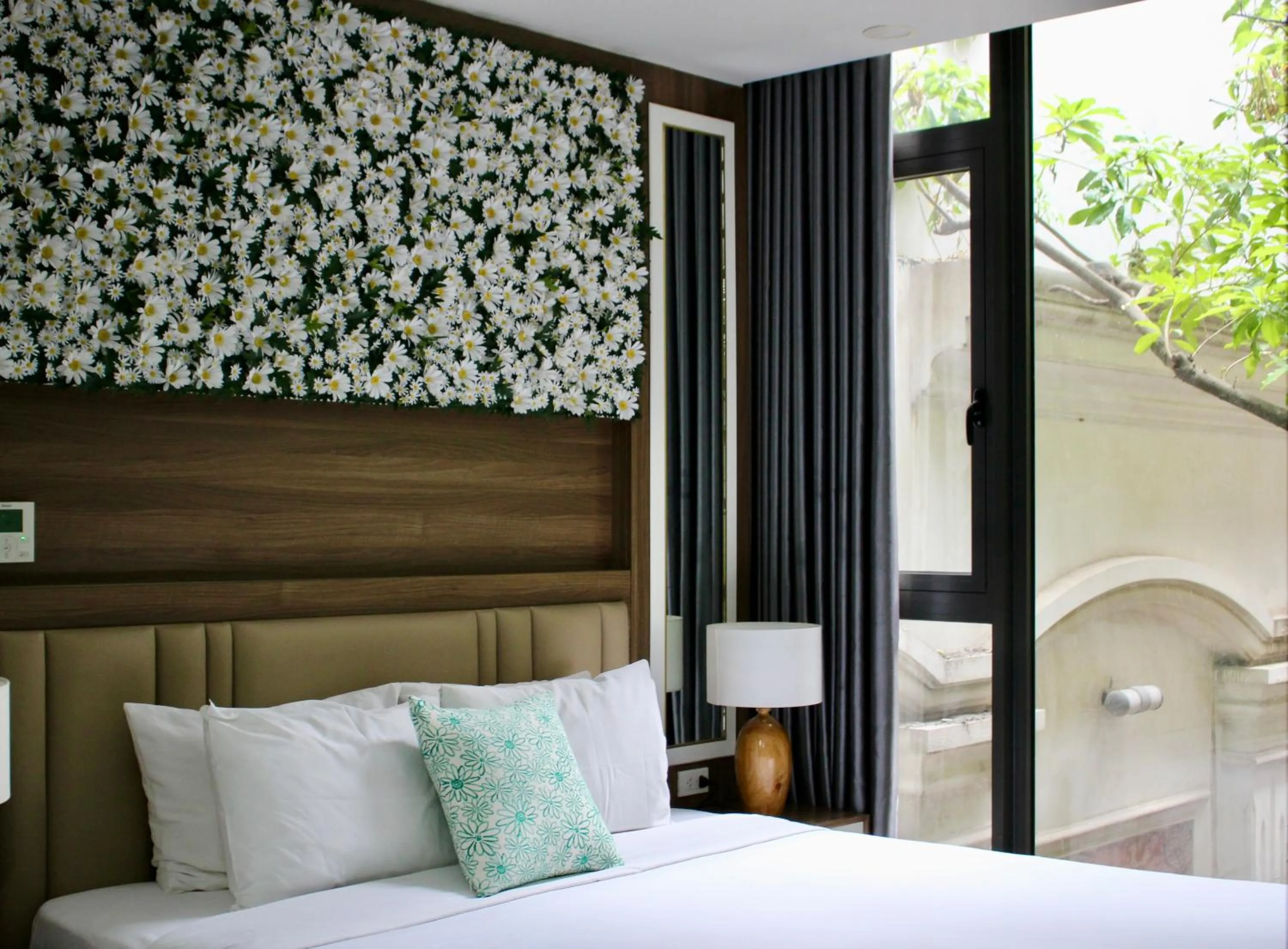 Bed in LIVIE Hanoi Ham Long