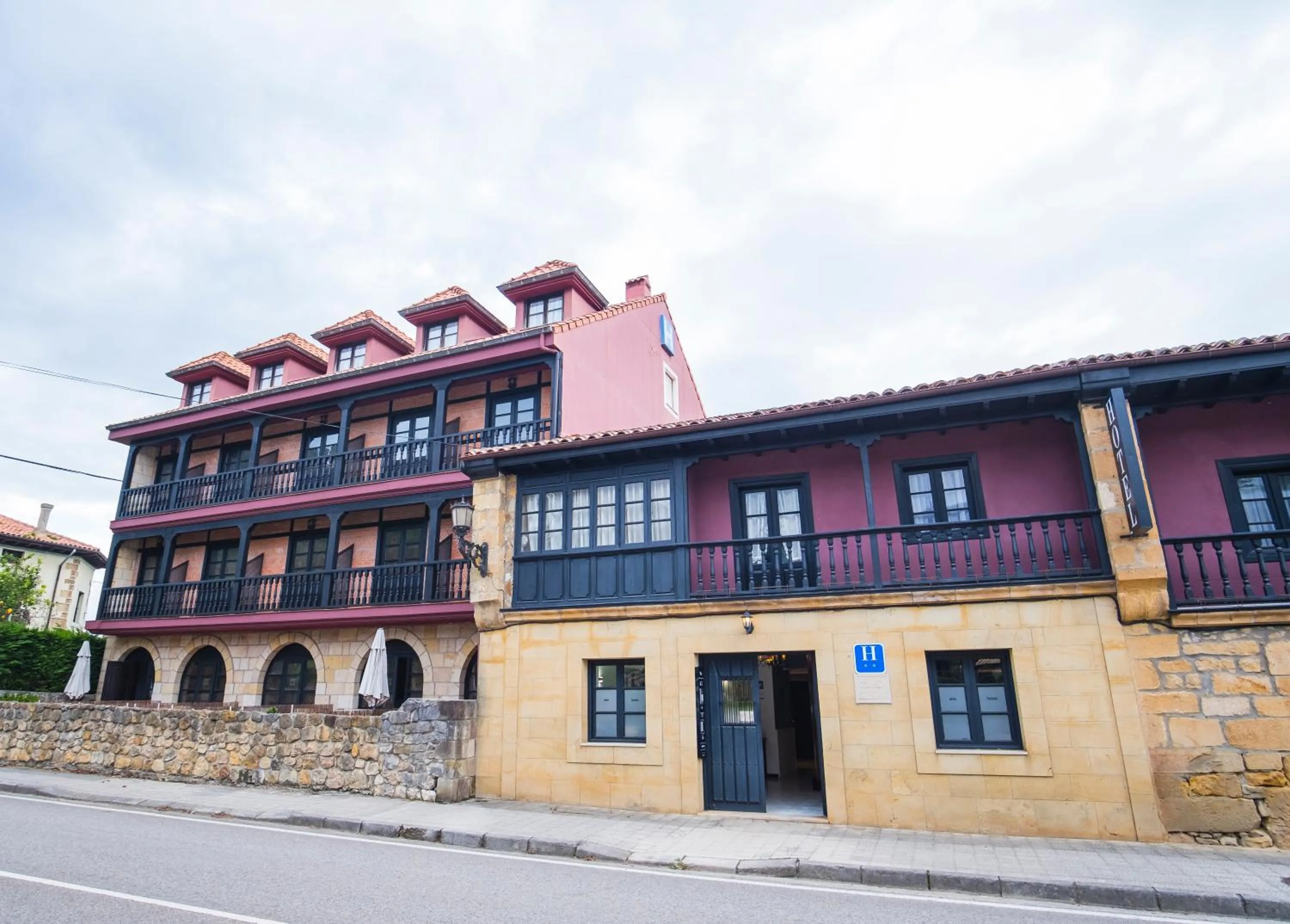 Property building in Hotel Alda Puerto Calderón